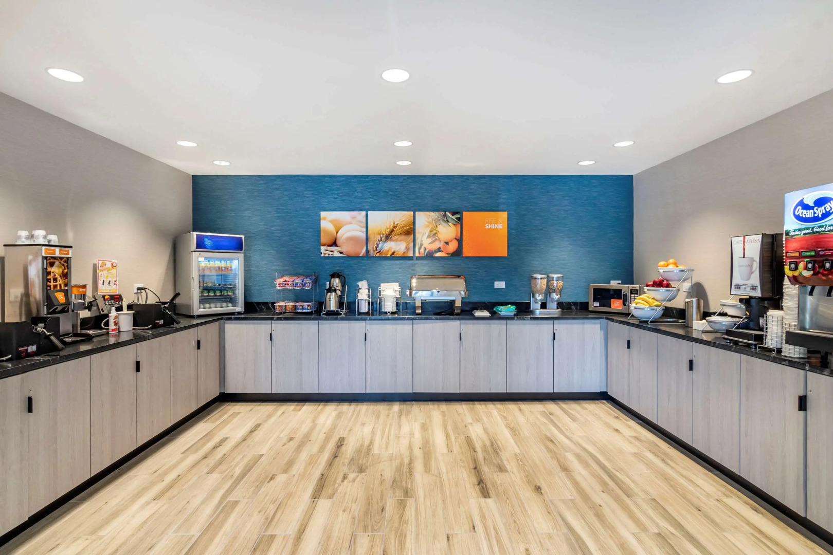 Comfort Suites Grandview - Kansas City