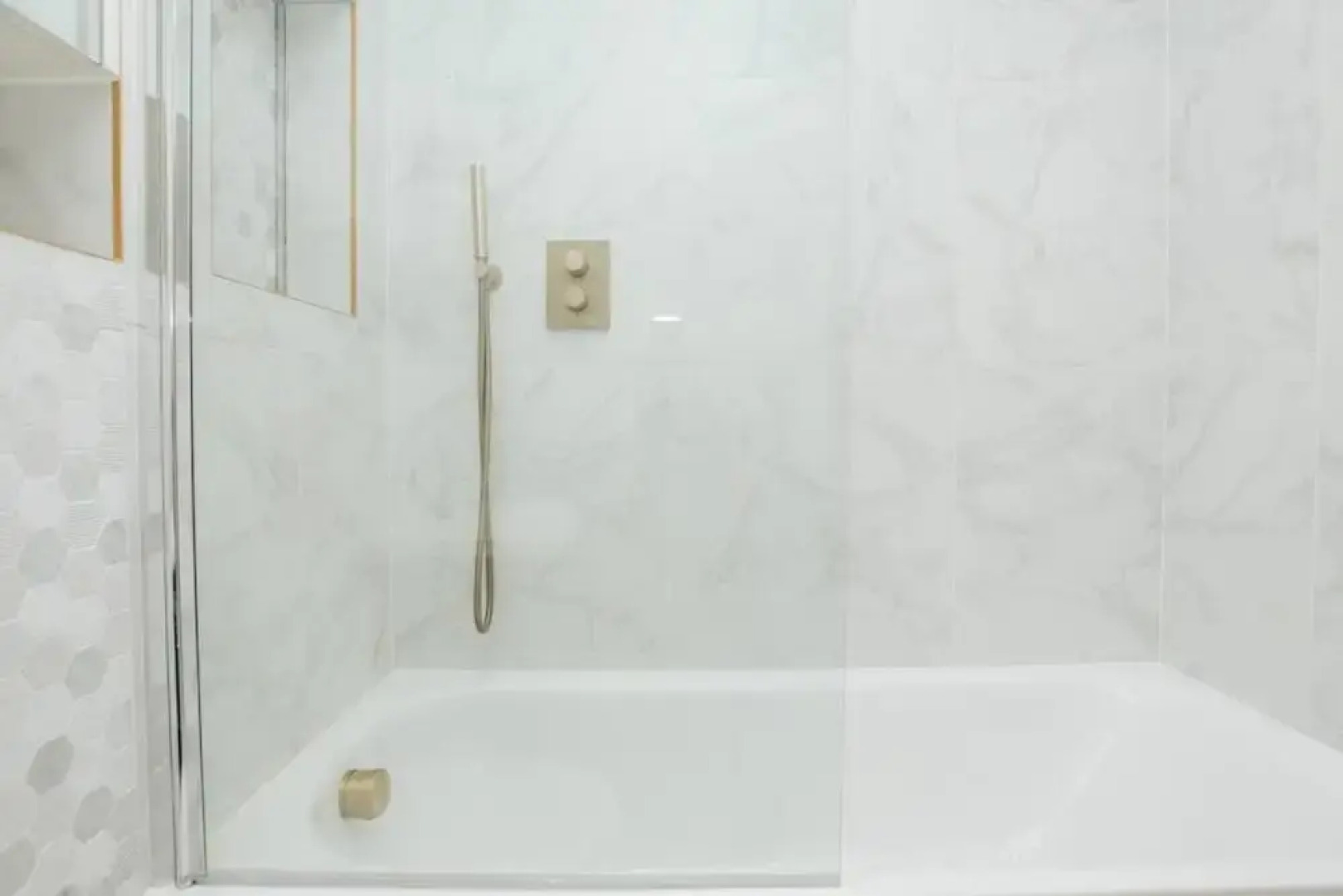 The Duke - One Parking Space