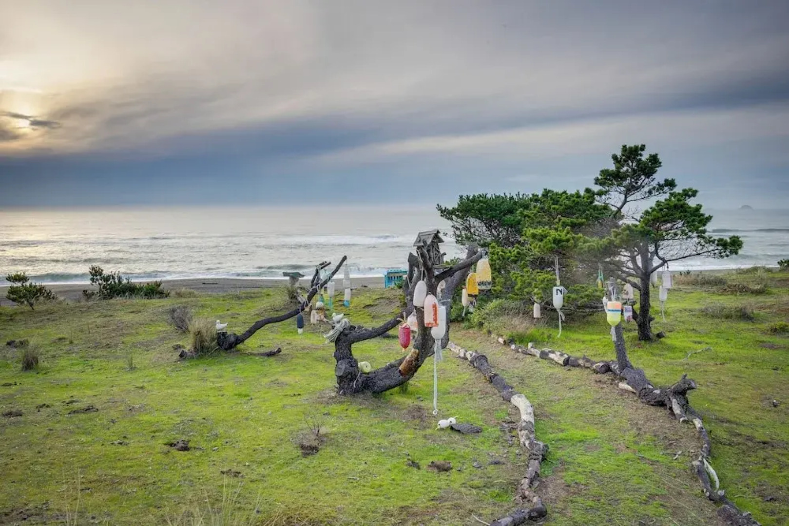Oceanfront Home in Port Orford: The Lighthouse