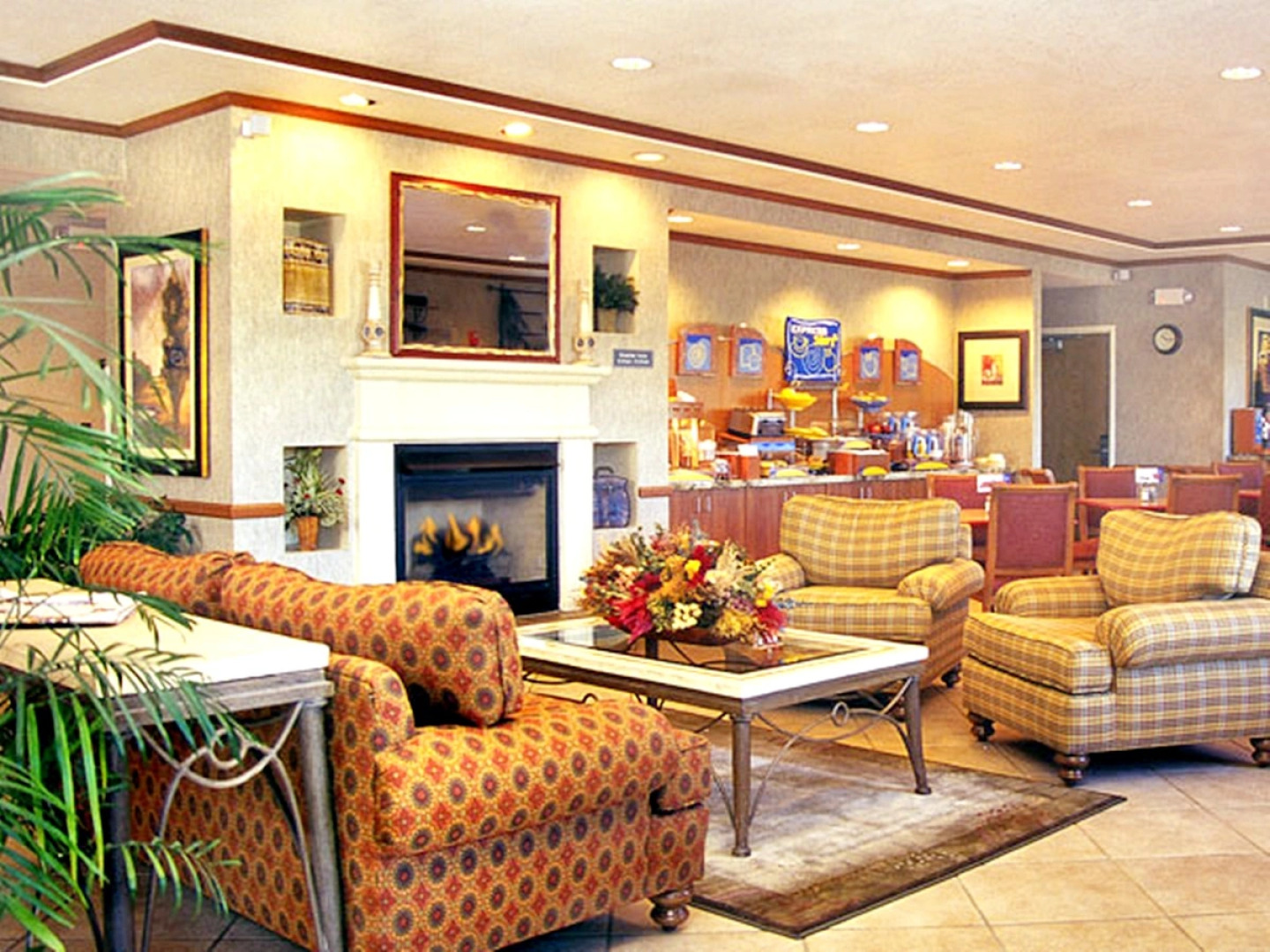 Holiday Inn Express Hotel & Suites PEORIA NORTH - GLENDALE by IHG