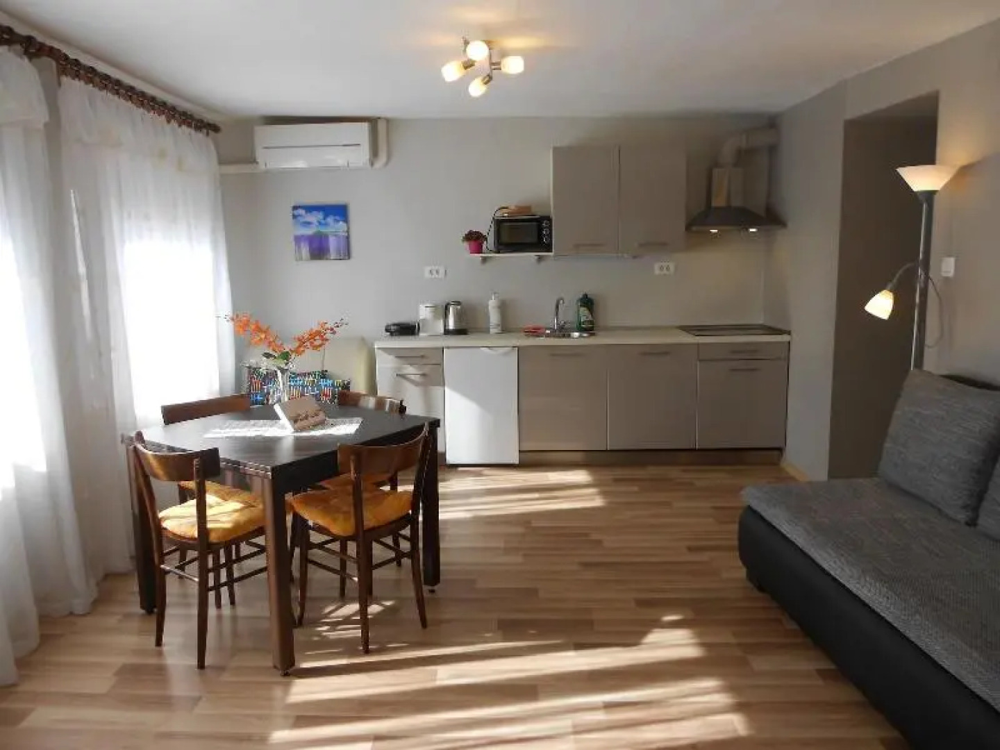 Apartments Hlapi with SPA