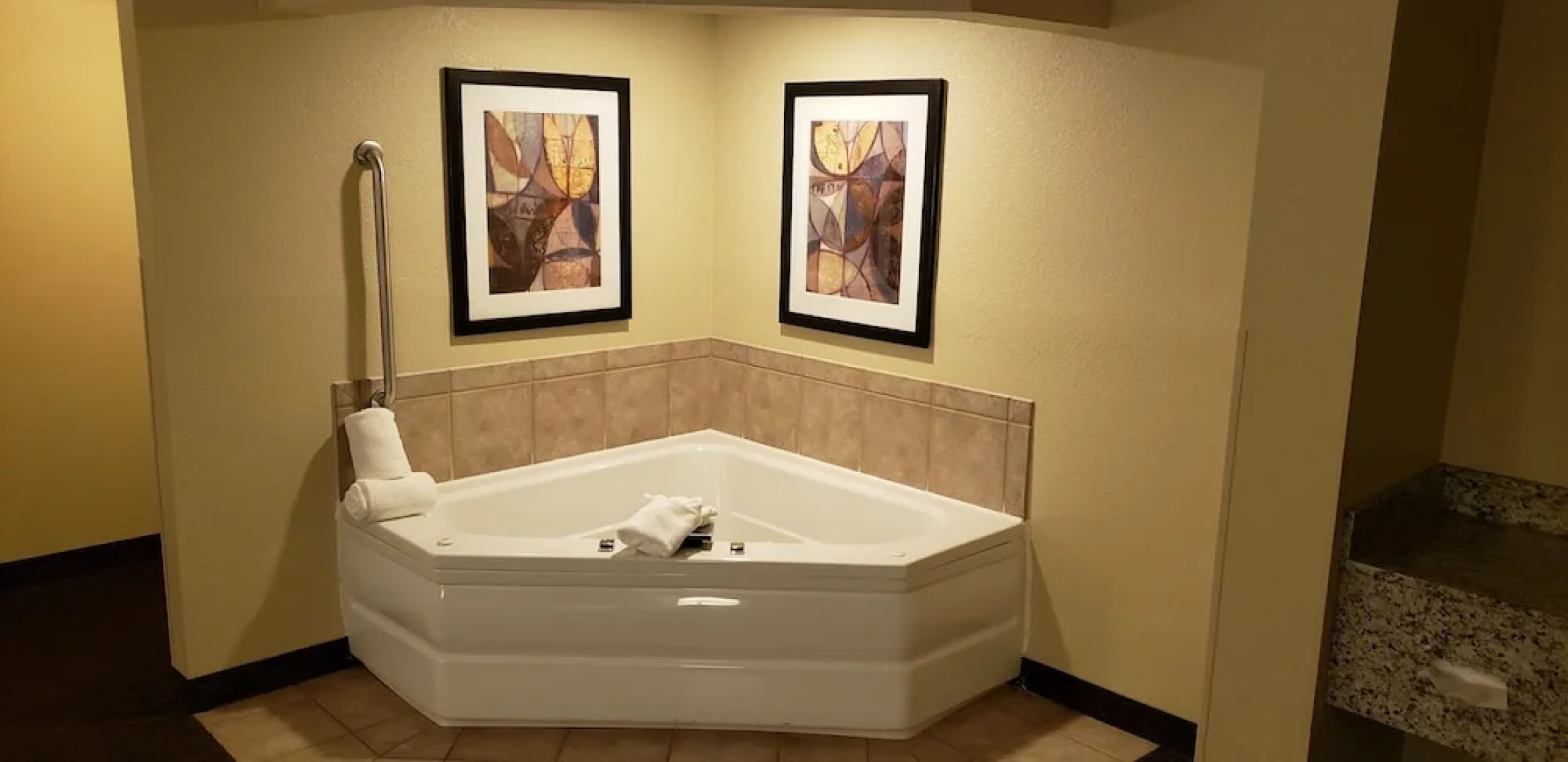 Americinn Mounds View