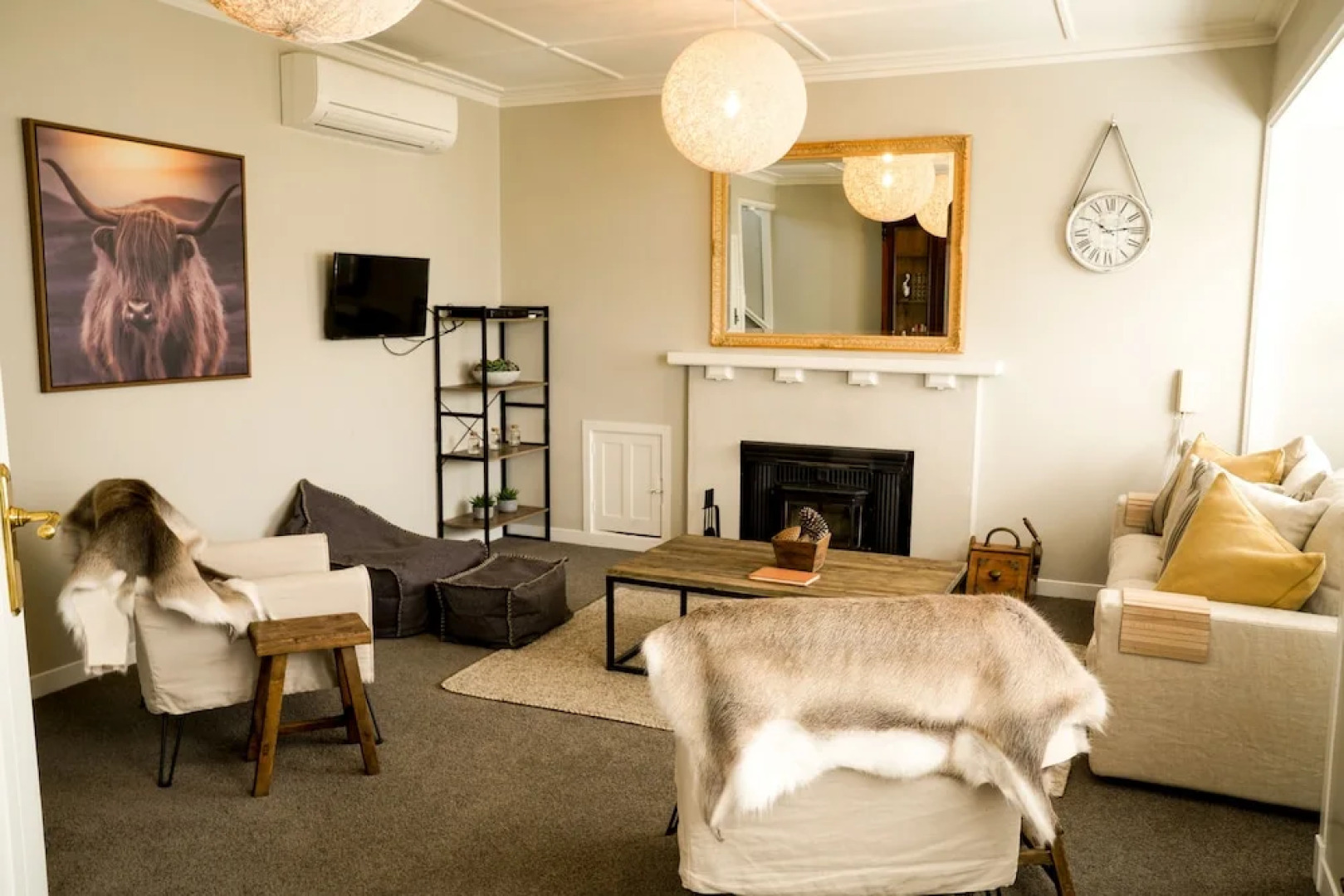 Gatehouse Mana Lodge