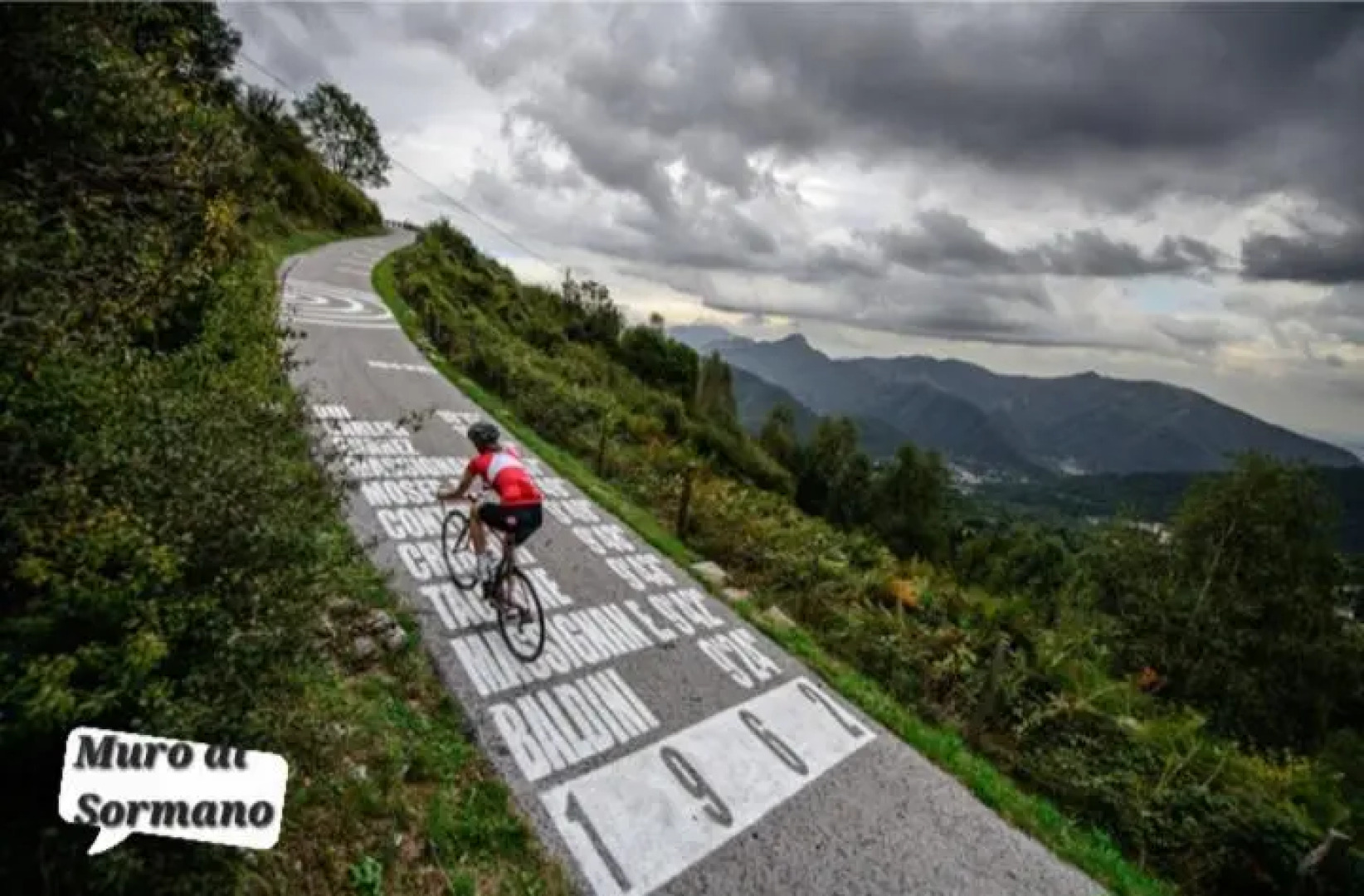 Luminoso Tra I Rami Del Lago di Como, Sormano