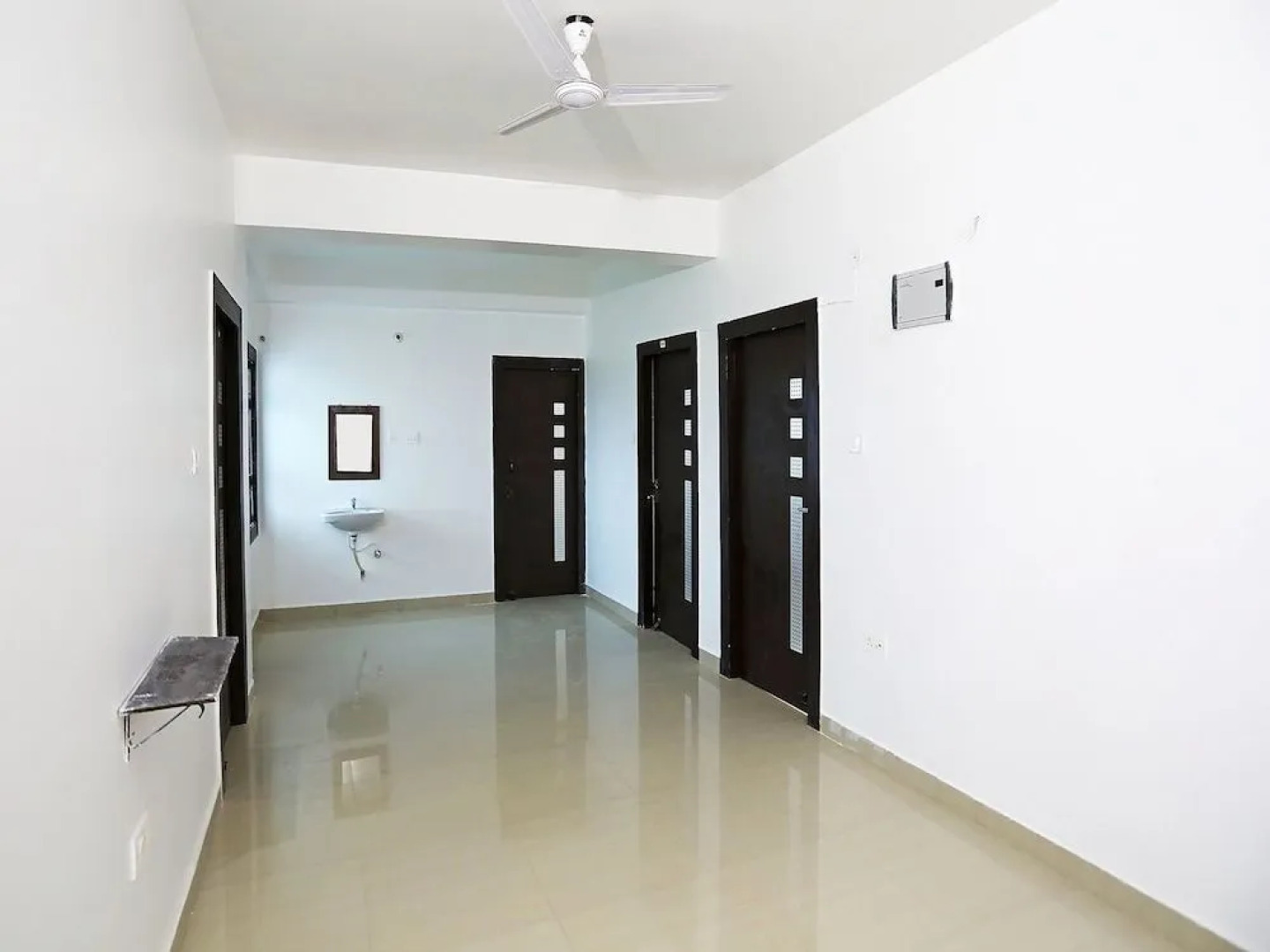 OYO 9675 Hotel Galaxy