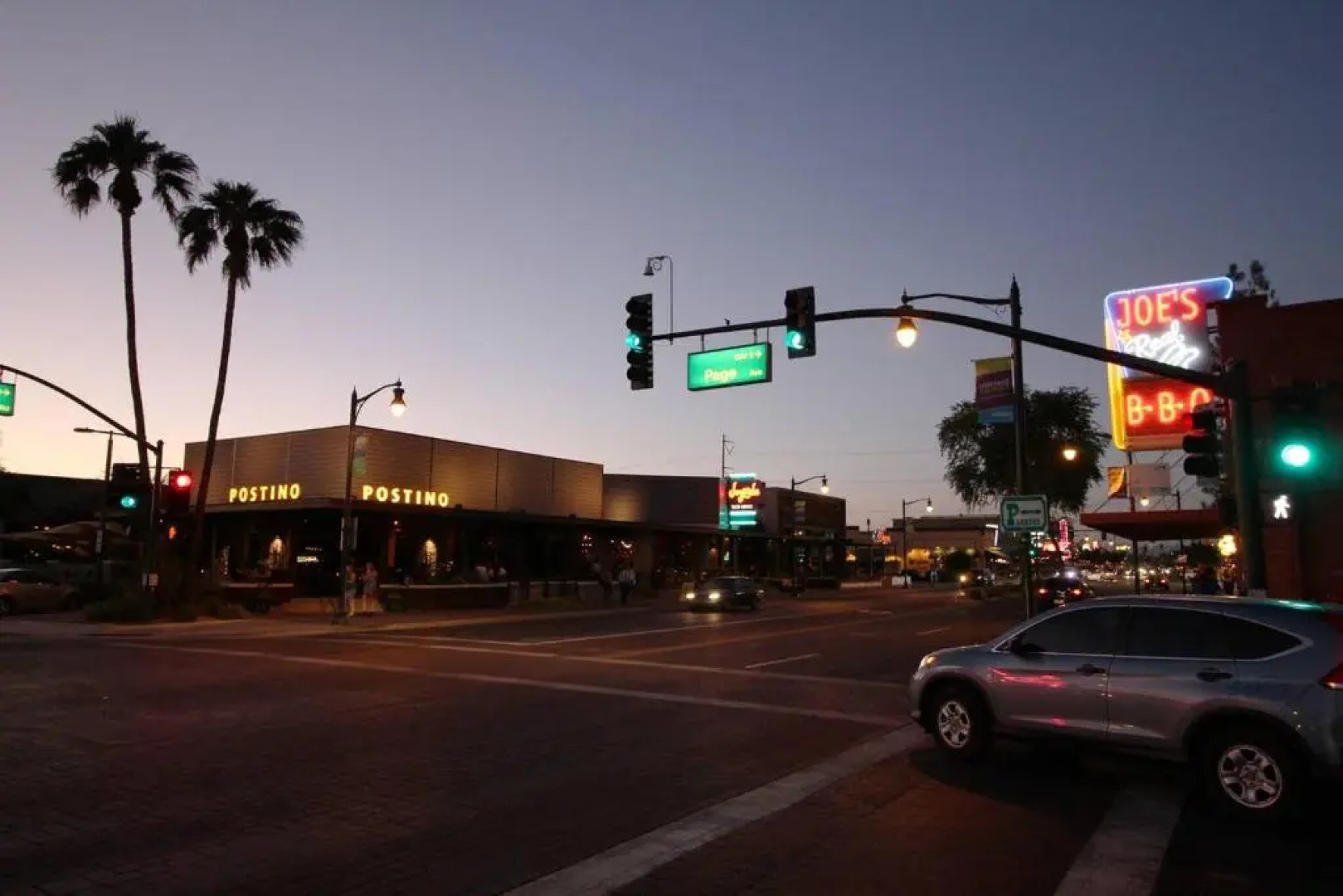 Cozy Gilbert Condo Walking Distance to Downtown!