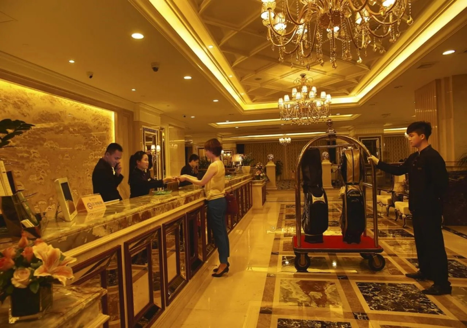 Golden Bauhinia International Hotel