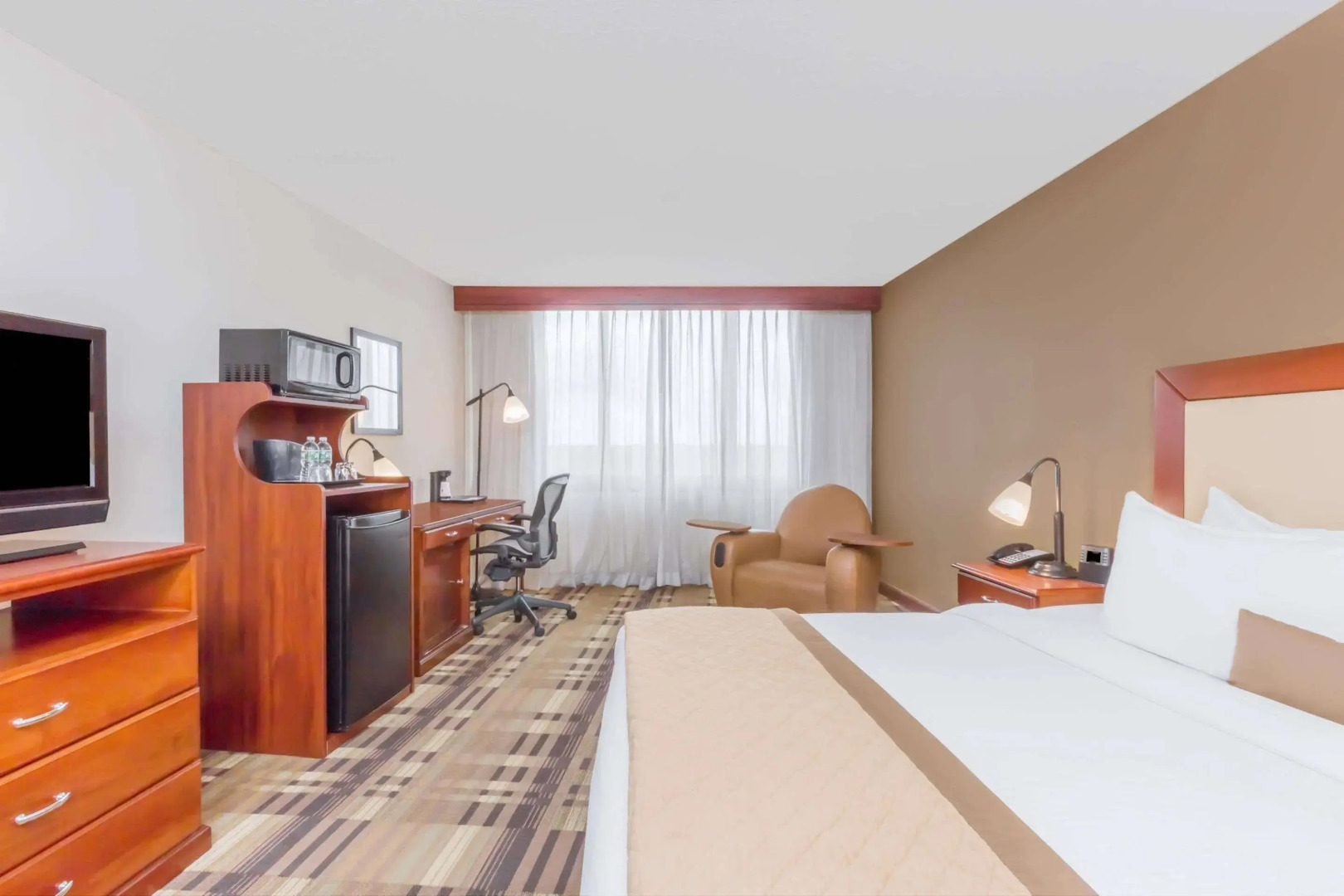 Clarion Hotel and Suites