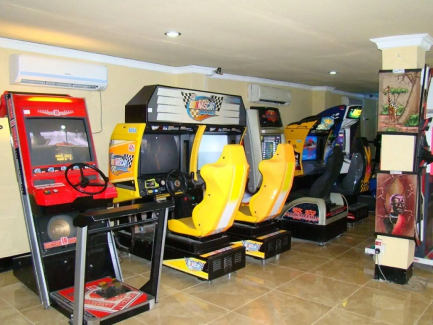 Best Western Jangwani Sea Breeze Hotel