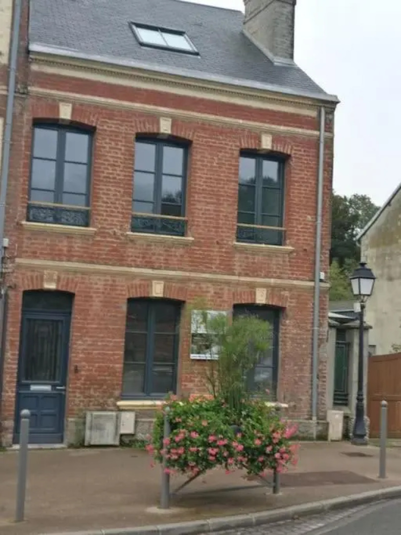 SAINTVAL4YOU maison de charme au centre avec jardin, P 1 voiture gratuit