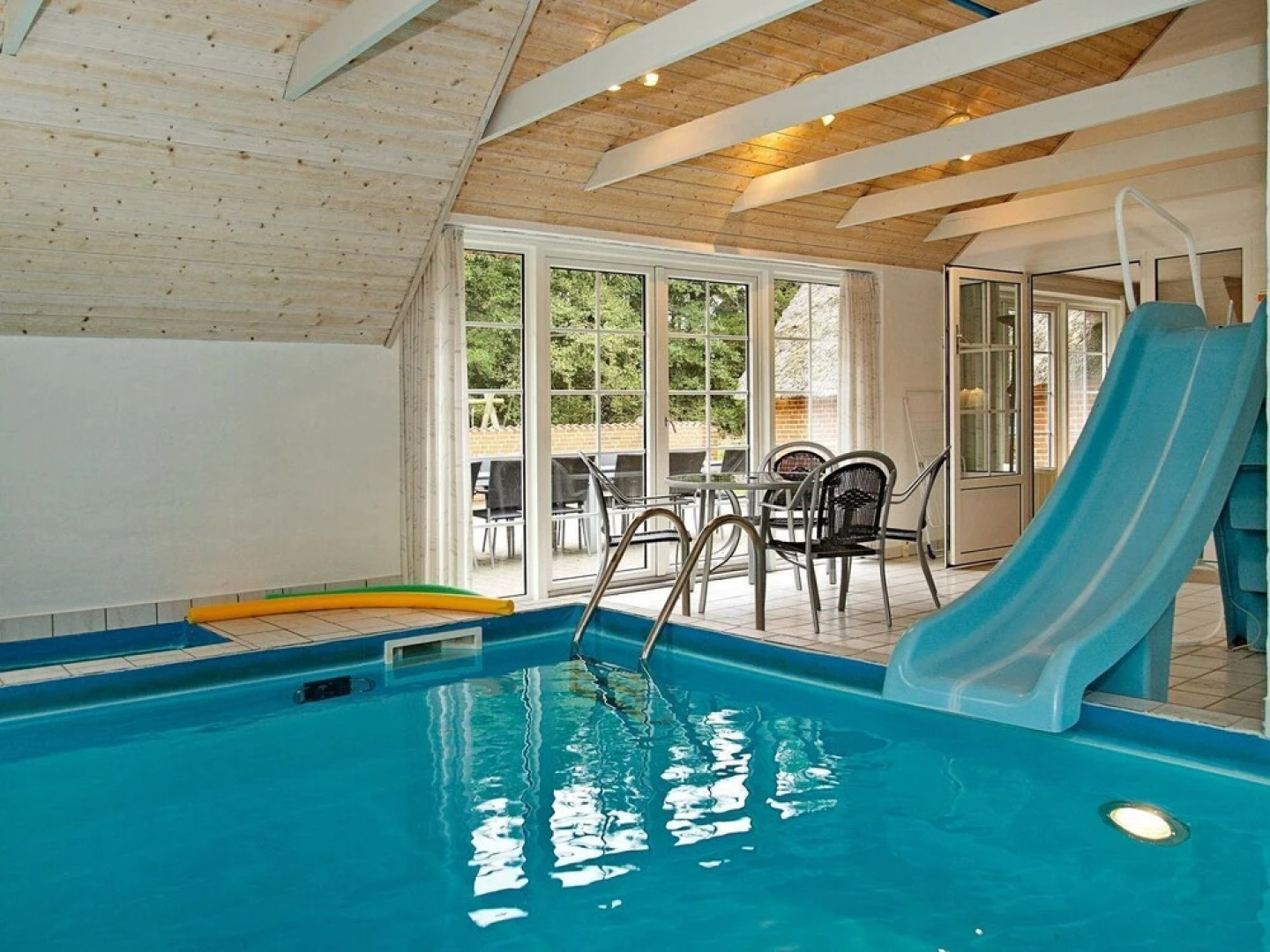 Spacious Cottage in Ulfborg With Indoor Pool