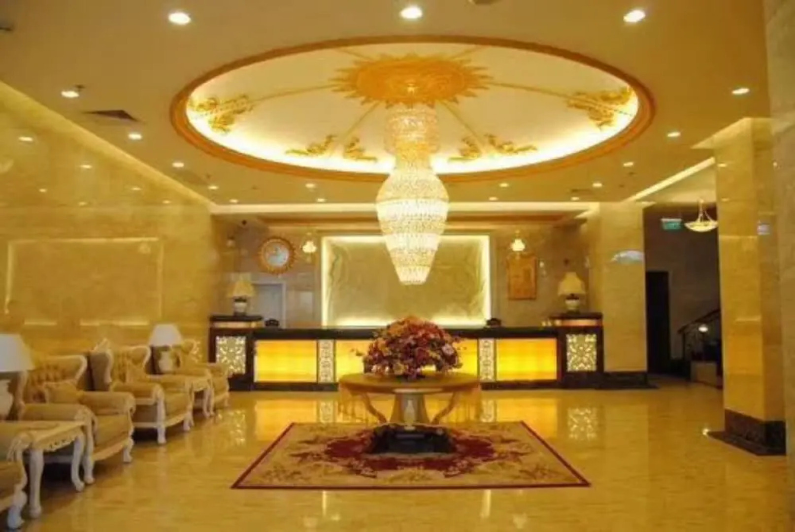 Ezhou Red Sun Grand Hotel