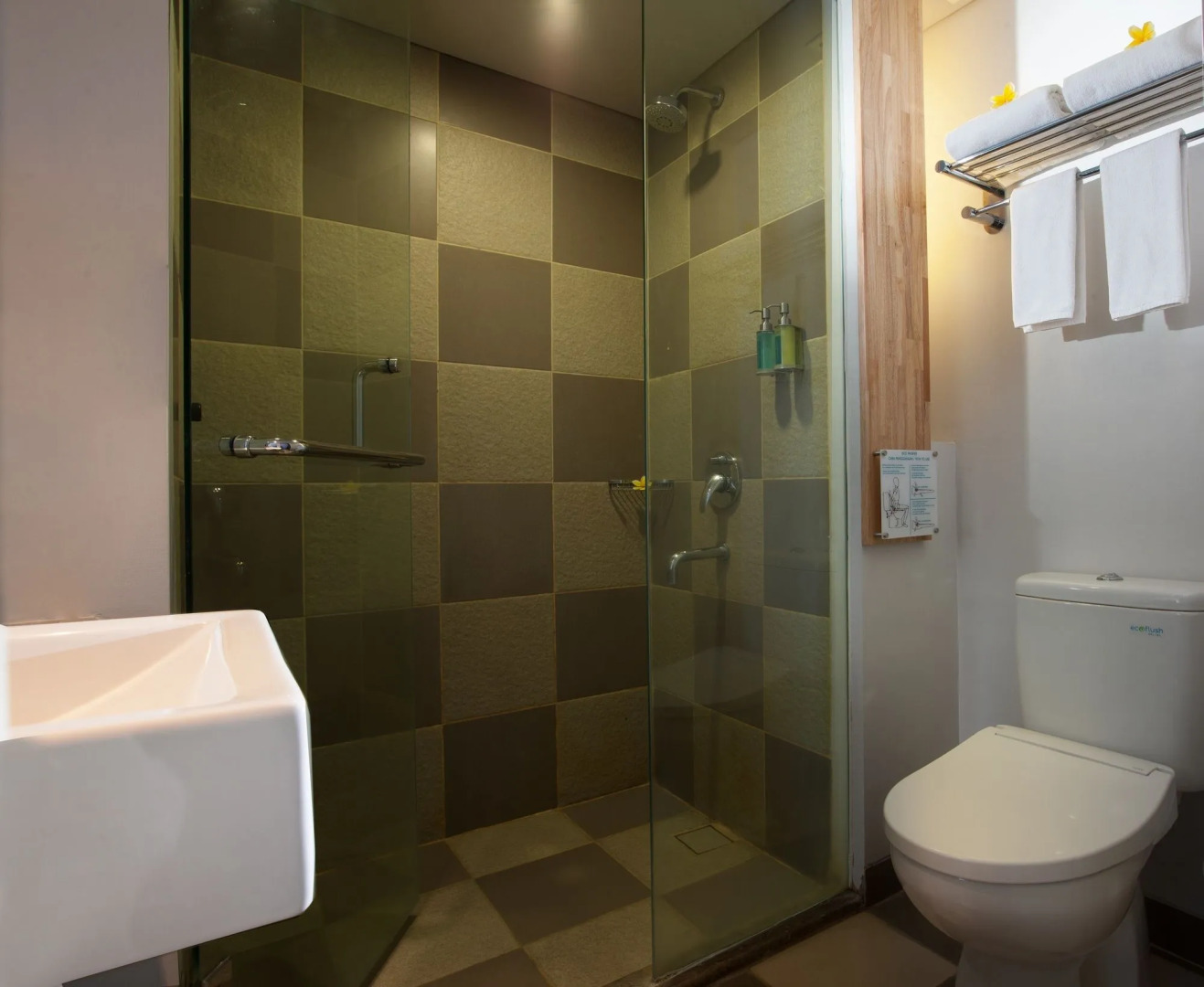 THE 1O1 Yogyakarta Tugu