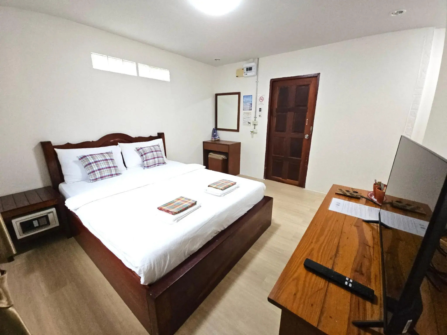 Samet Bellhouse