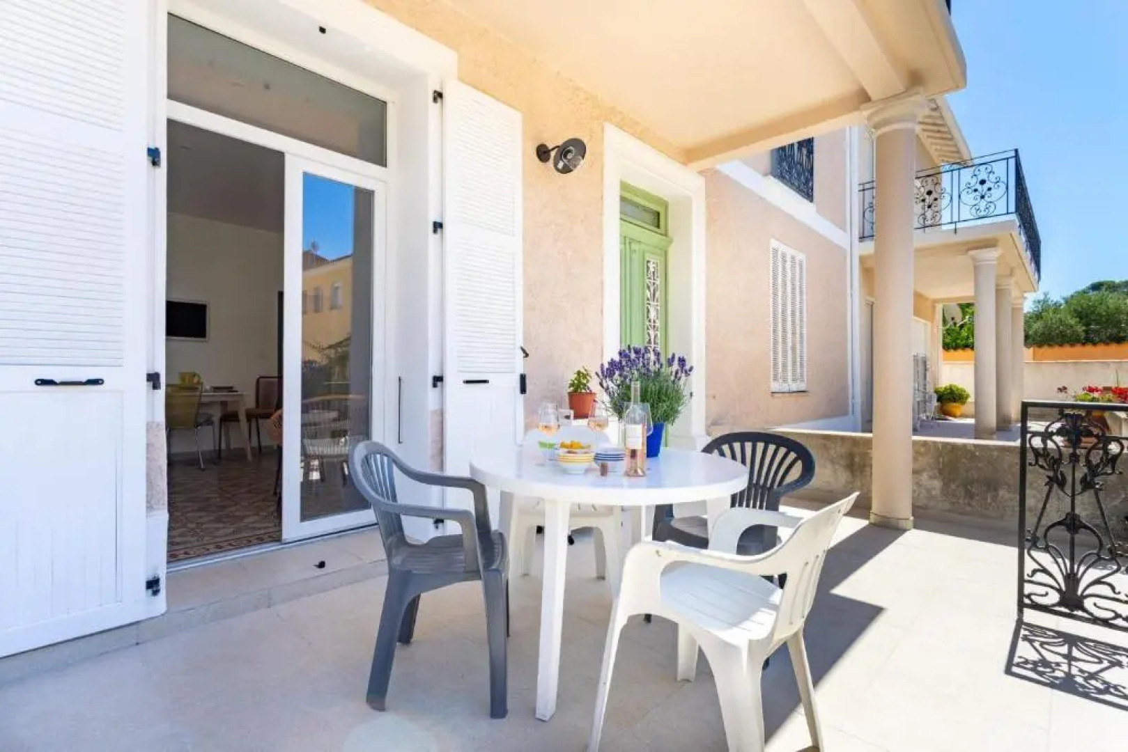 Luxurious 1 bedroom, AC, terrace, close beaches - Dodo et Tartine