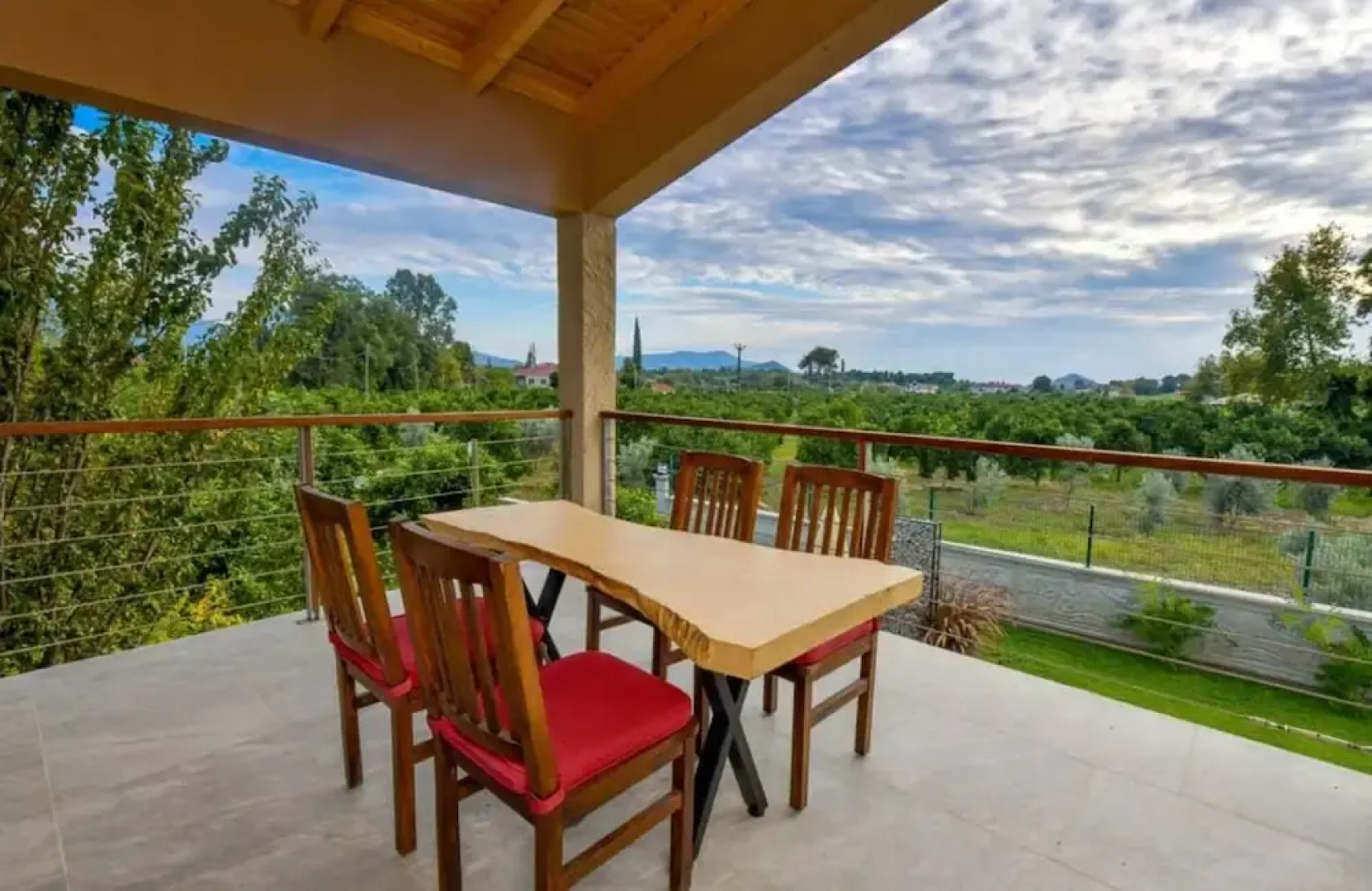 Gorgeous Villa With Private Pool and Jacuzzi in Fethiye