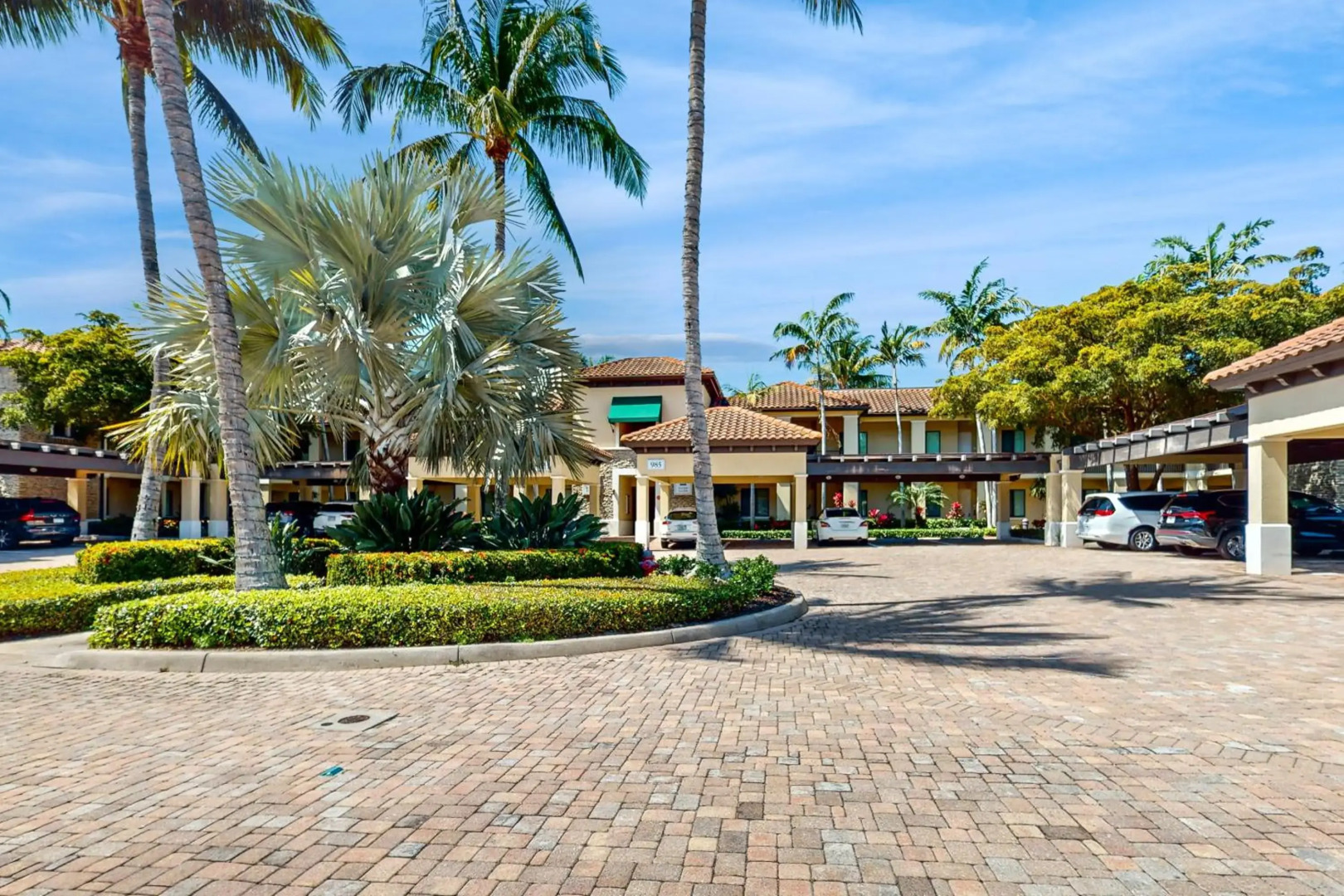 Naples Bay Resort The Cottages