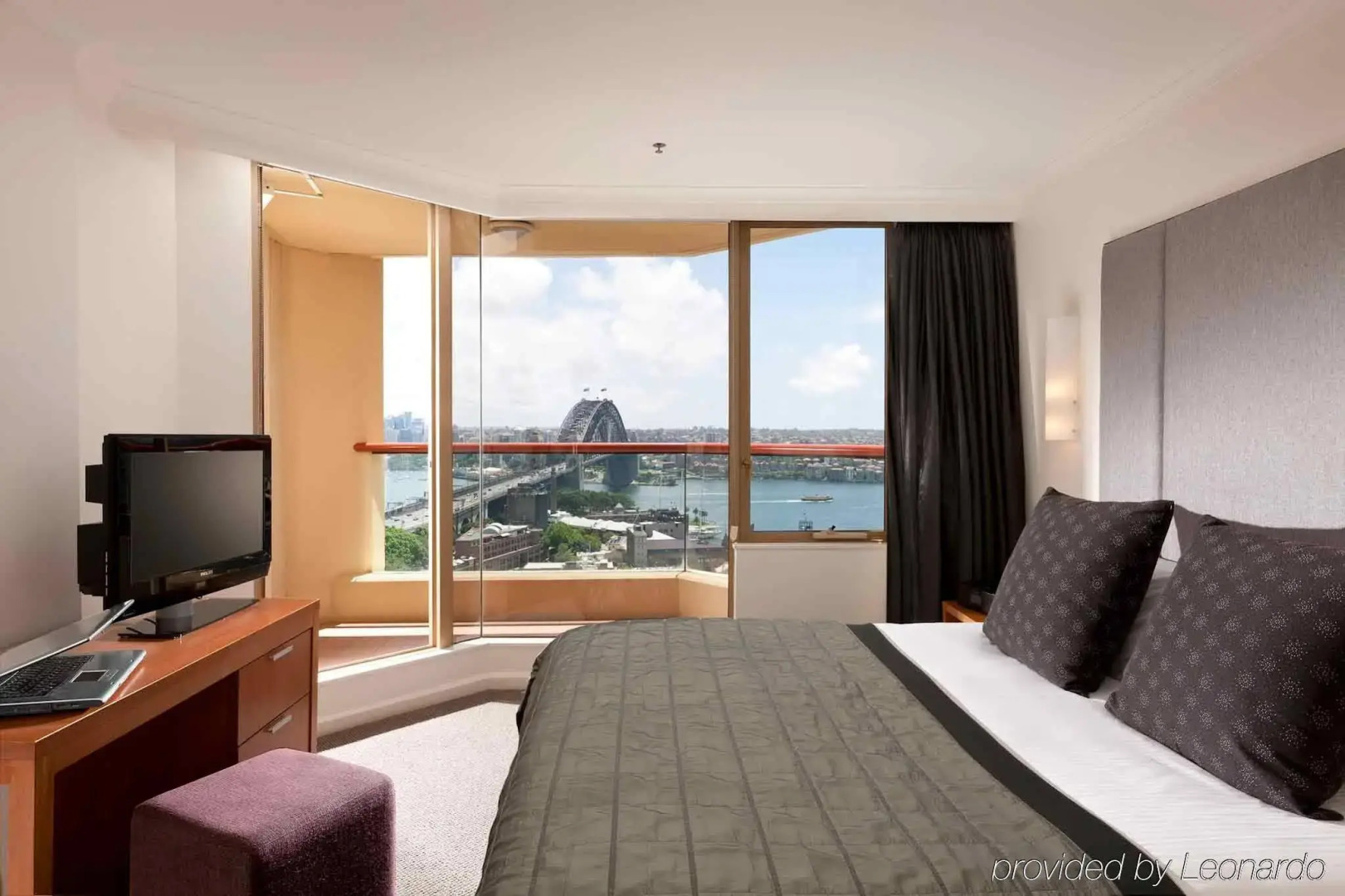 The Sebel Quay West Suites Sydney