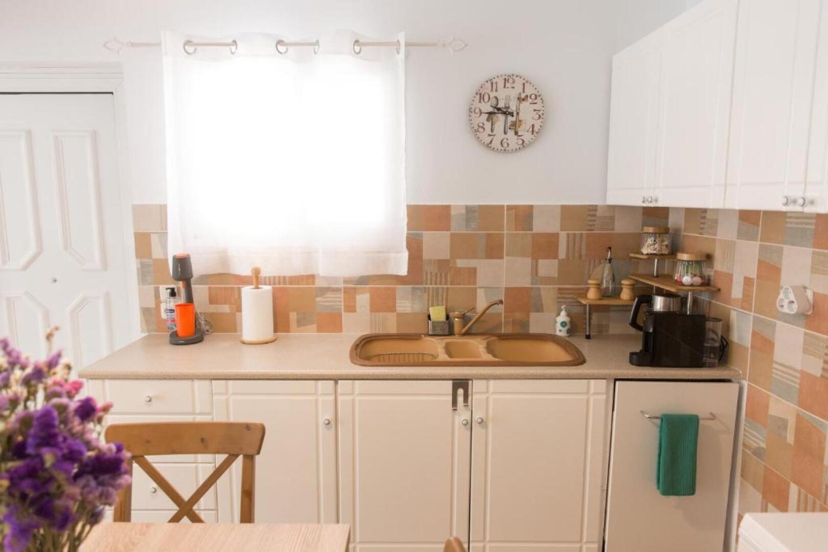 AZALEA - Modern studio with sea view