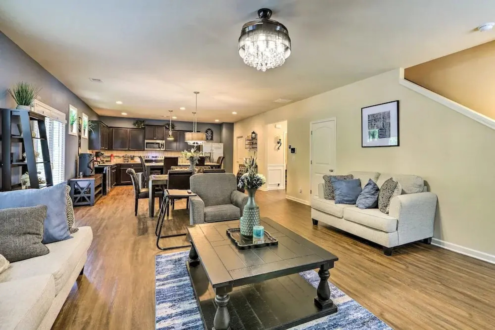 Elegant Home ~ 20 Mi to Downtown Atlanta: Pets OK!