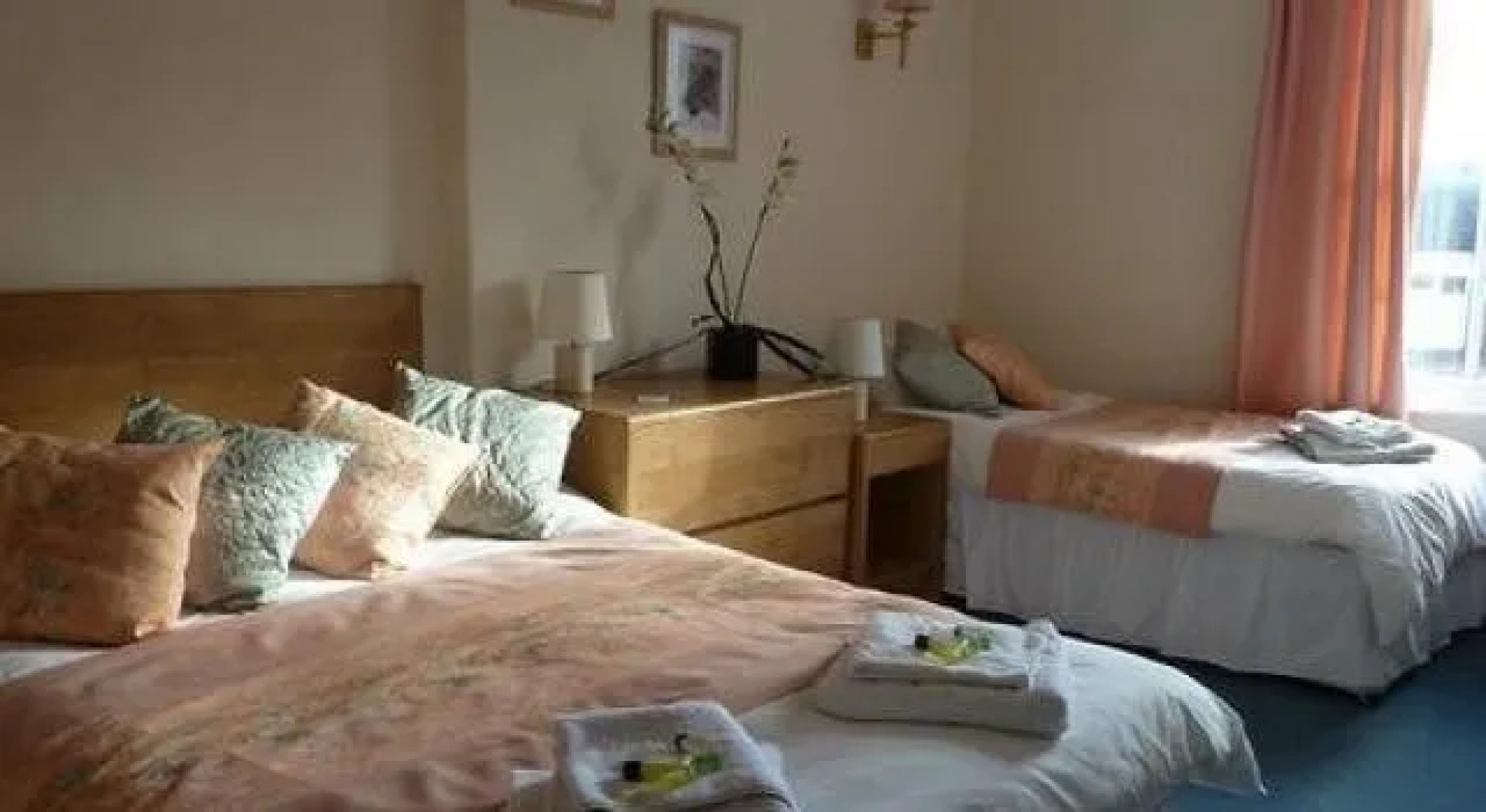 The Wheatsheaf Hotel