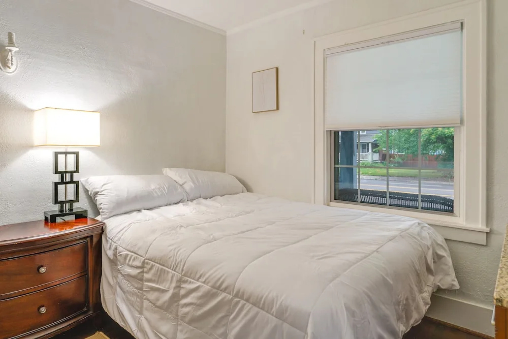 Pet-friendly Home w/ Yard, Near Downtown Royal Oak