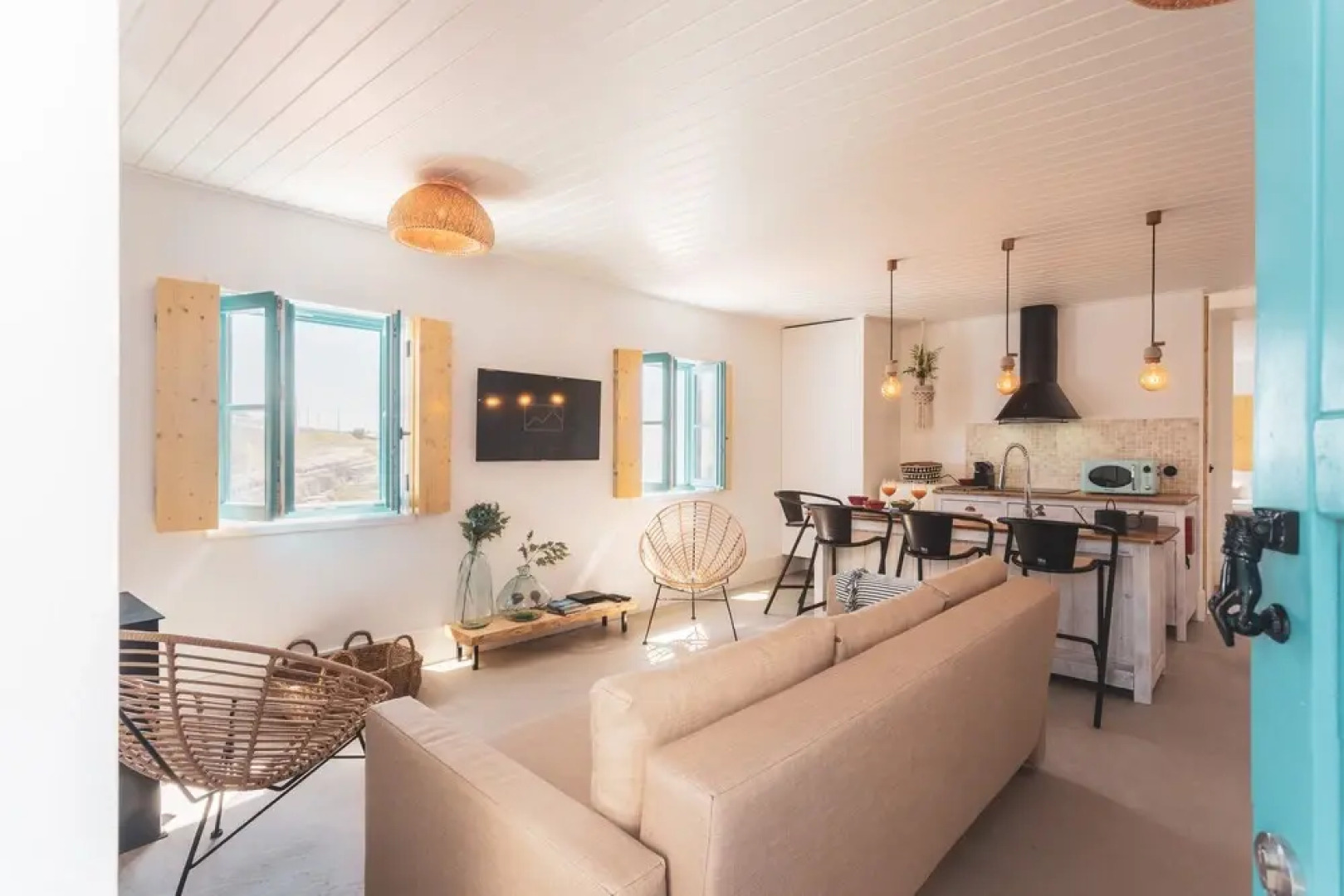 Azenhas do Mar West Coast Design & Surf