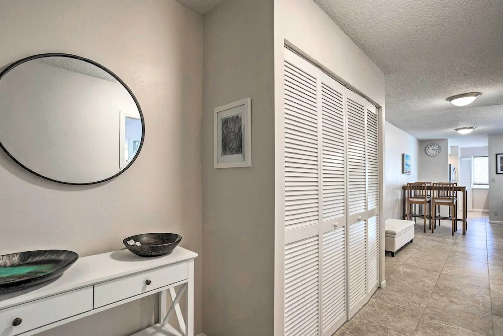 Jupiter Bay Condo w/ Pool < Half Mile to Beach!