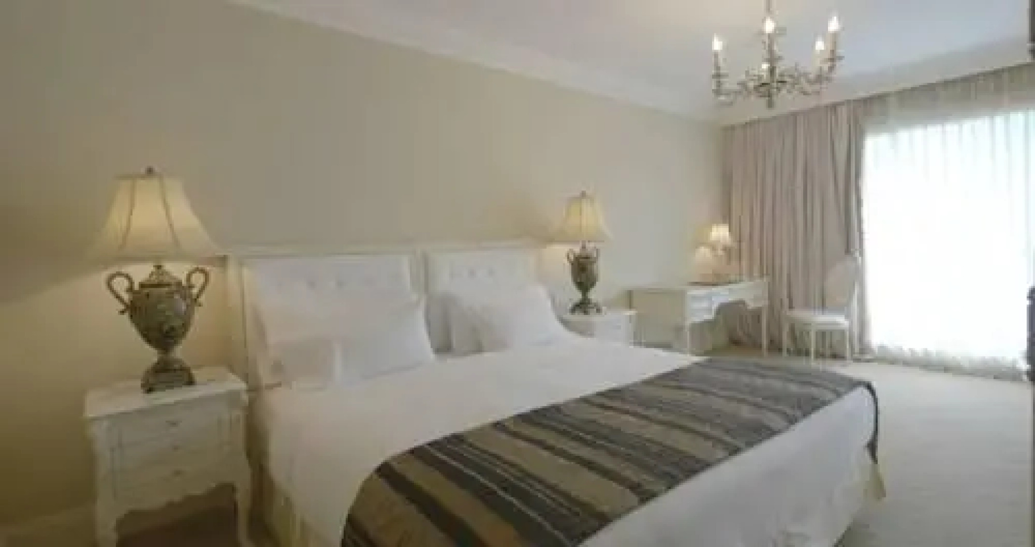 Sainte Jeanne Boutique & Spa