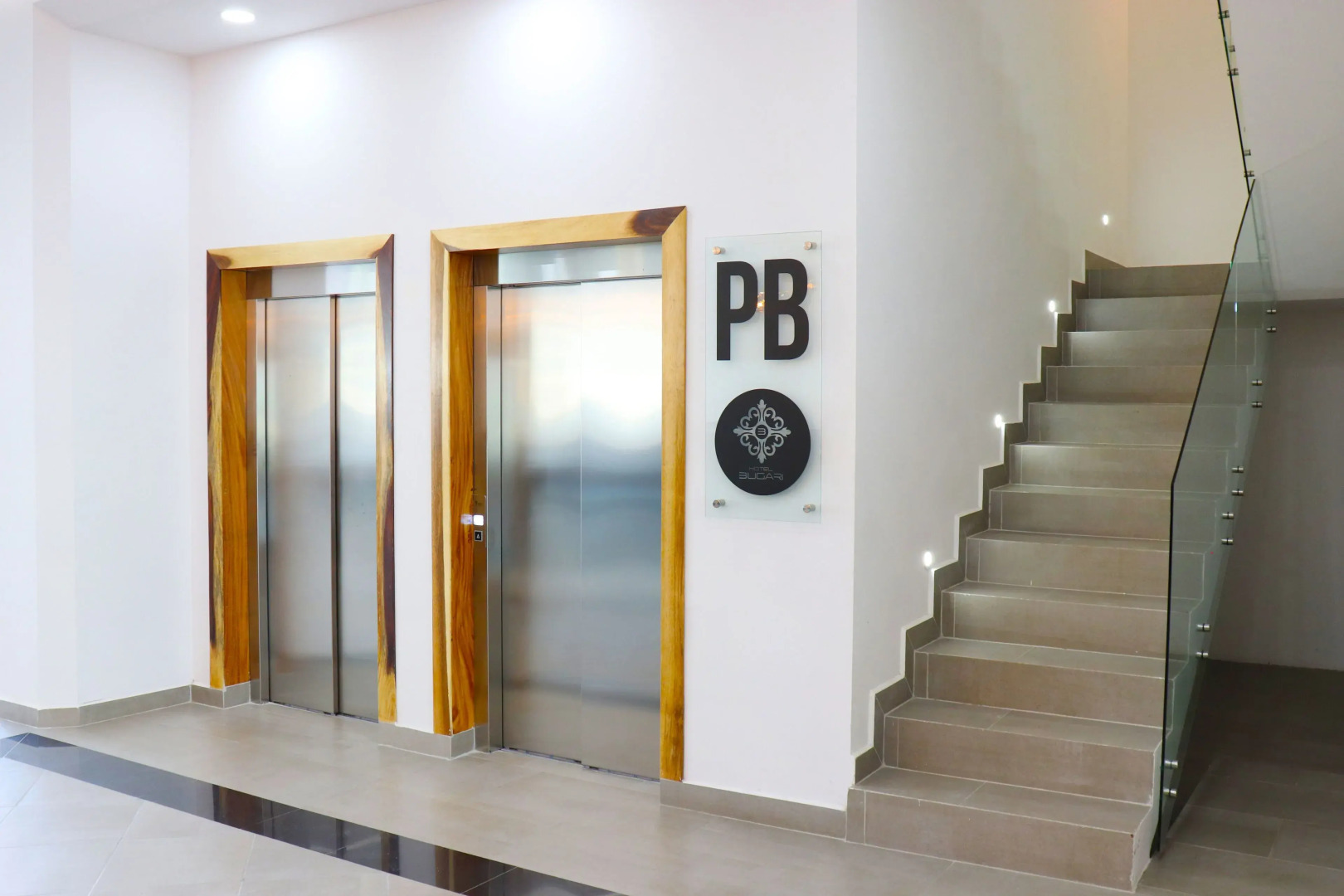 Hotel Bugari Aeropuerto Guadalajara