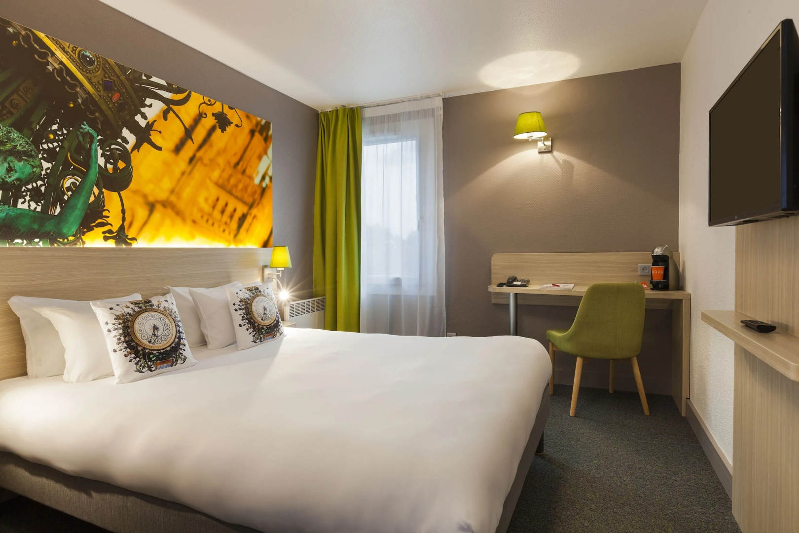 Brit Hotel Confort Amiens