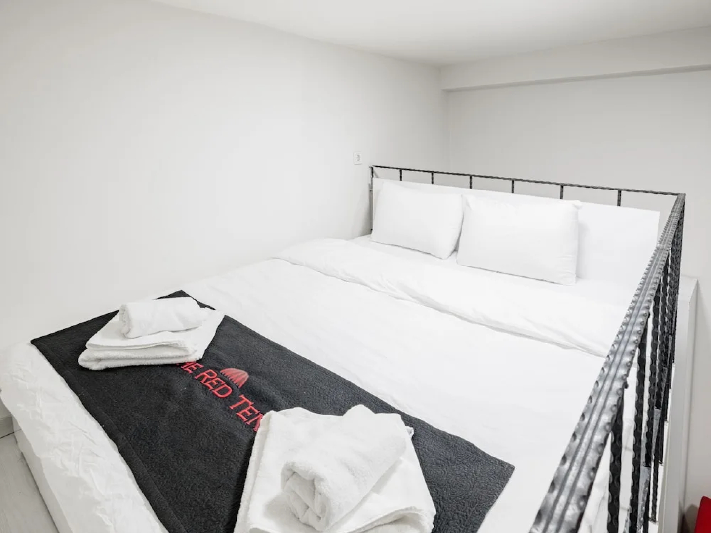 The Red Tent Suite 88