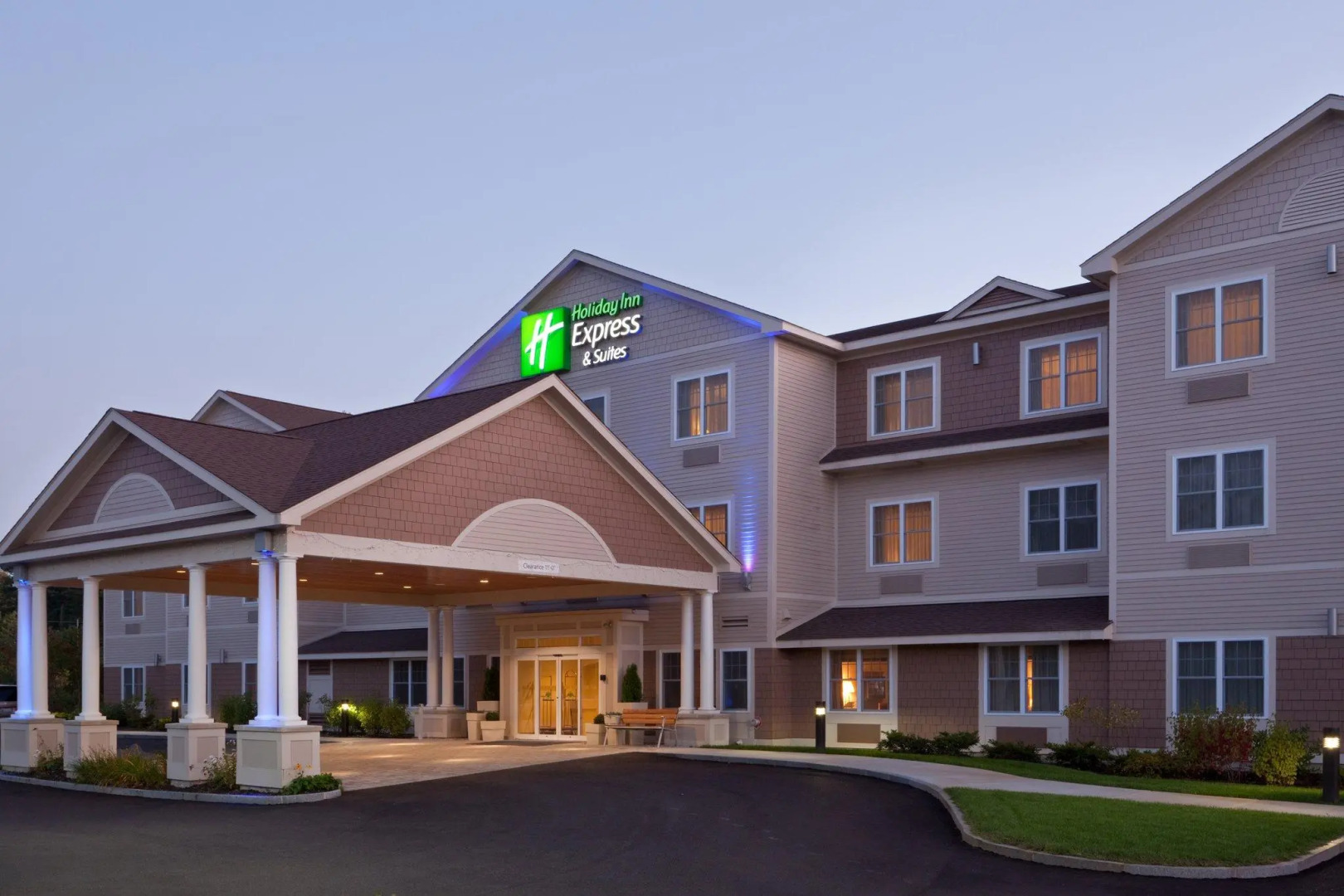 Holiday Inn Express Hotel & Suites Tilton - Lakes Region by IHG