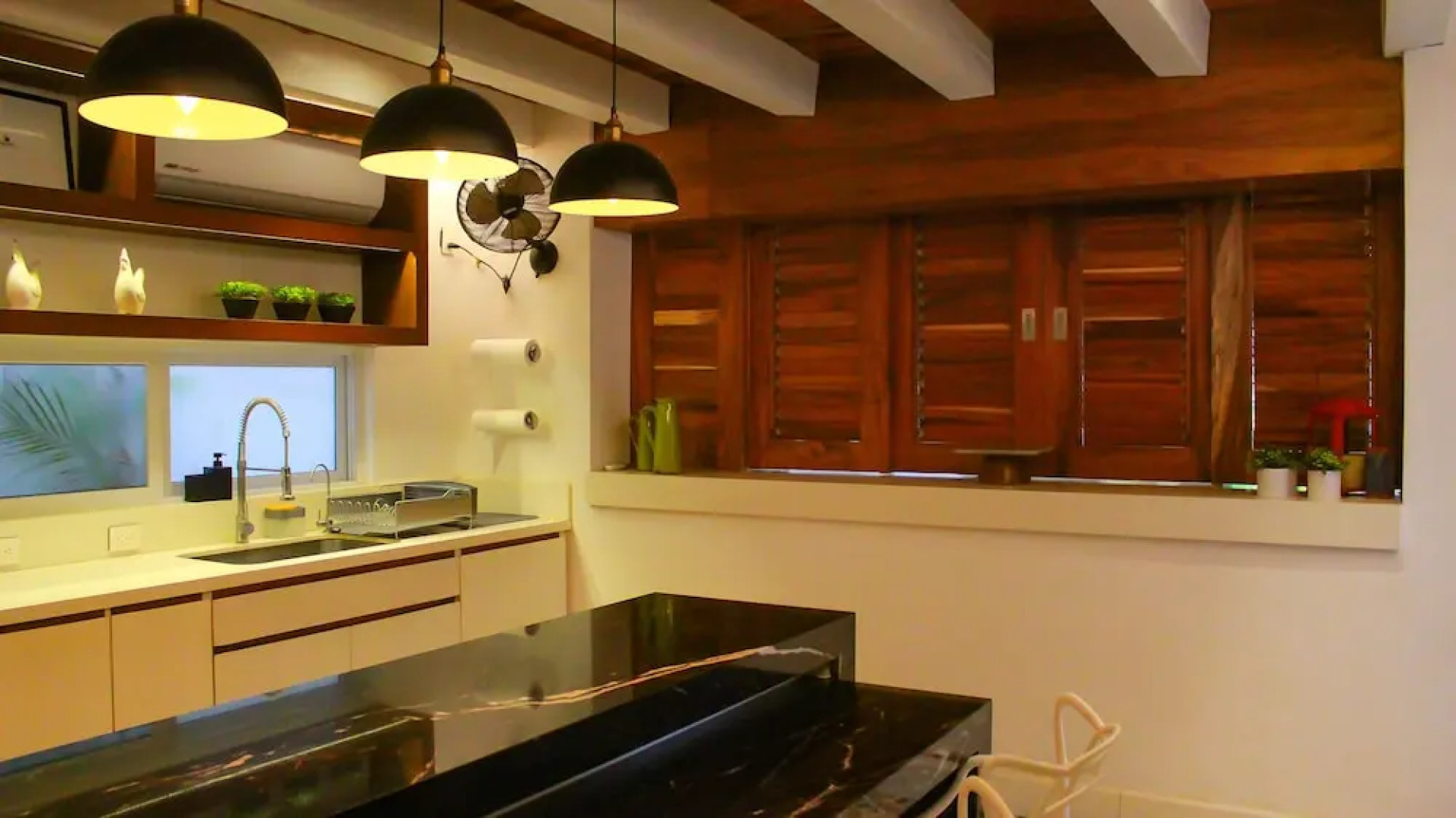 Esciros Luxury Villa