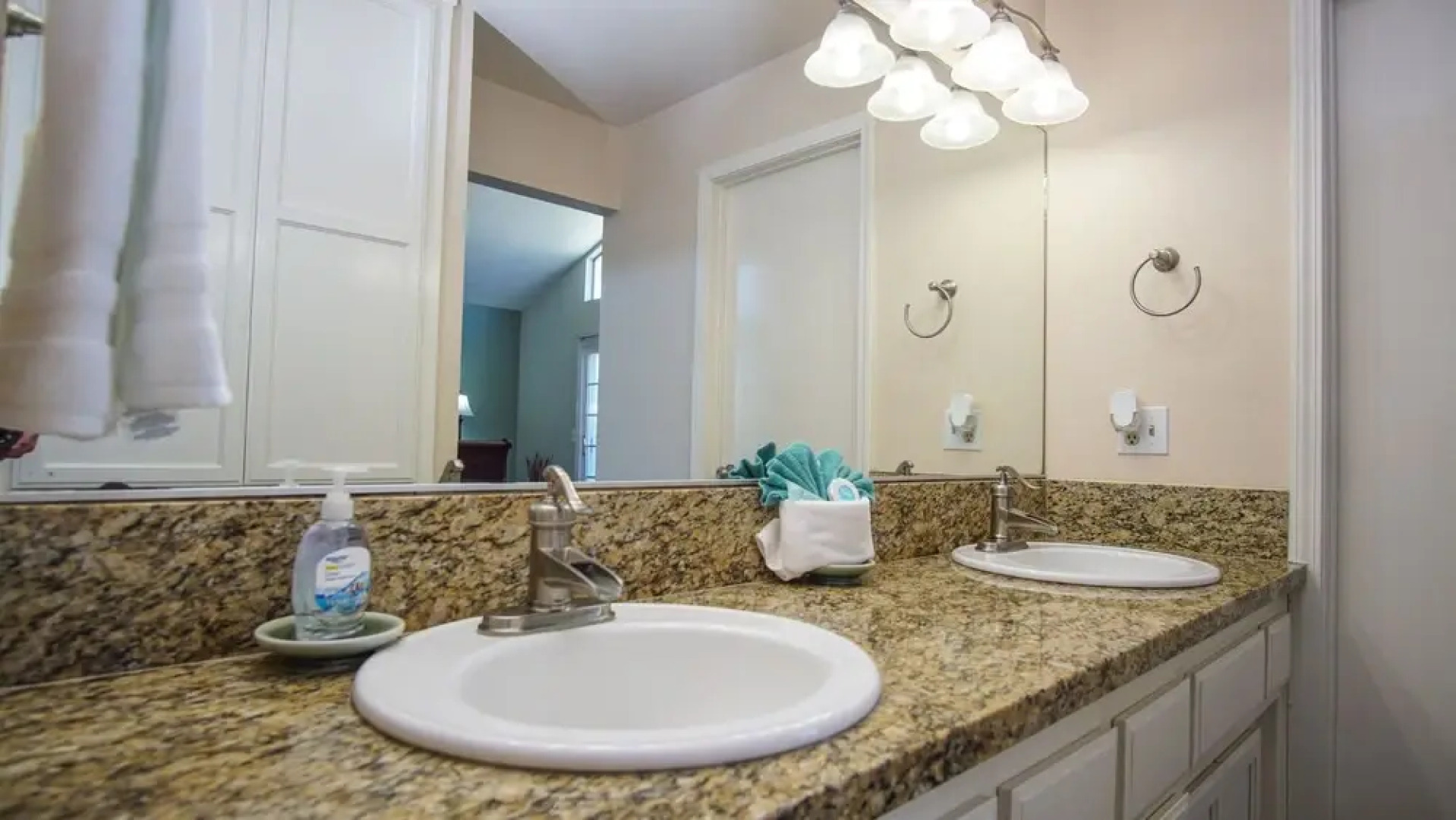 333 Juanita Avenue 3 Bedroom Home by RedAwning