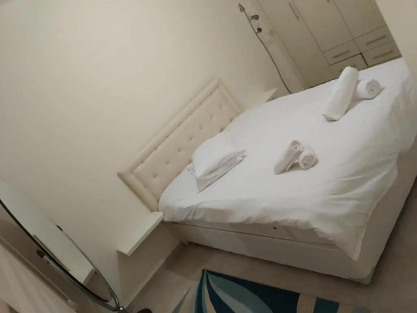 Impeccable 2 bed Penthouse