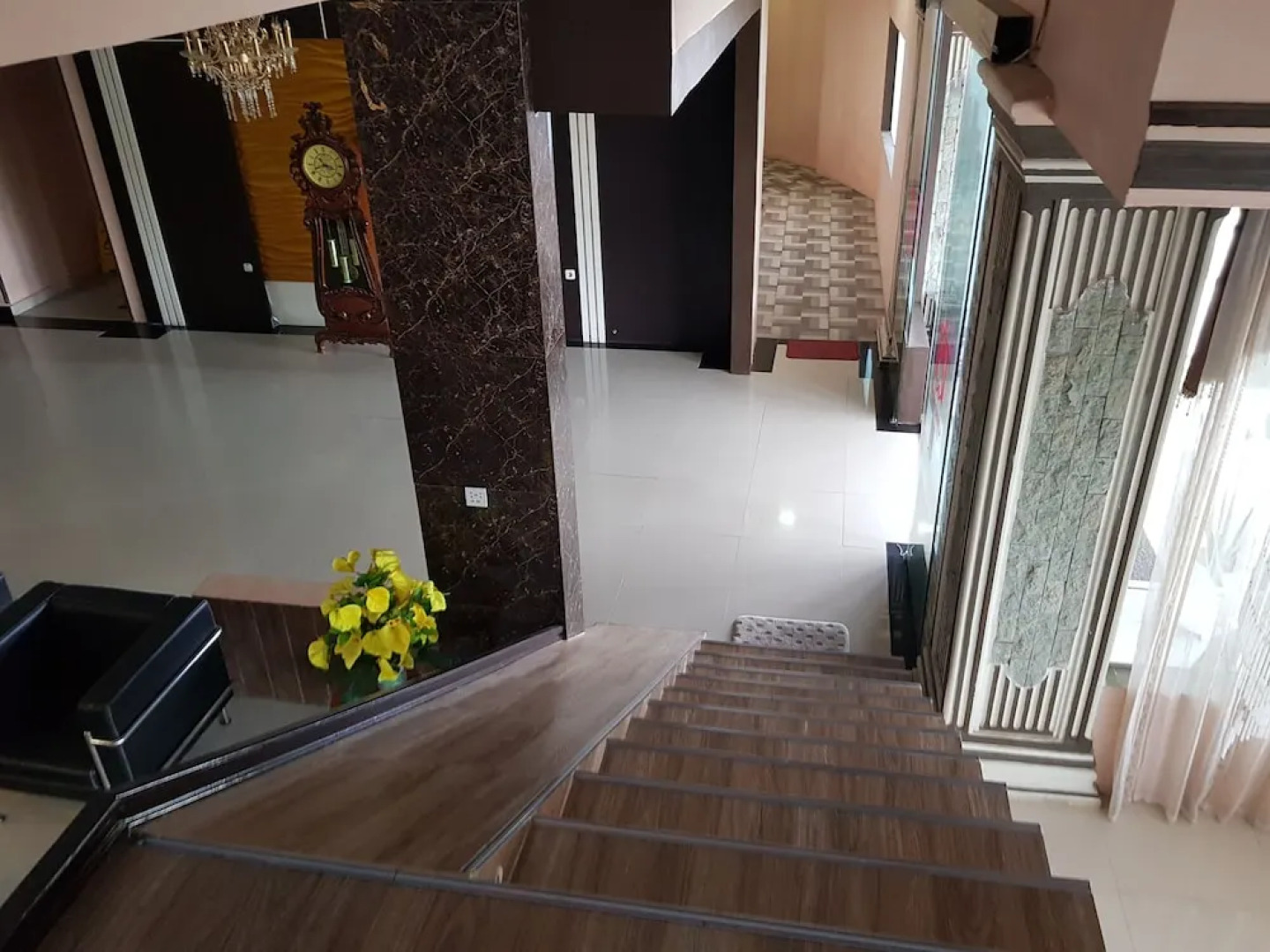 Capital O 93263 Linge Land Hotel