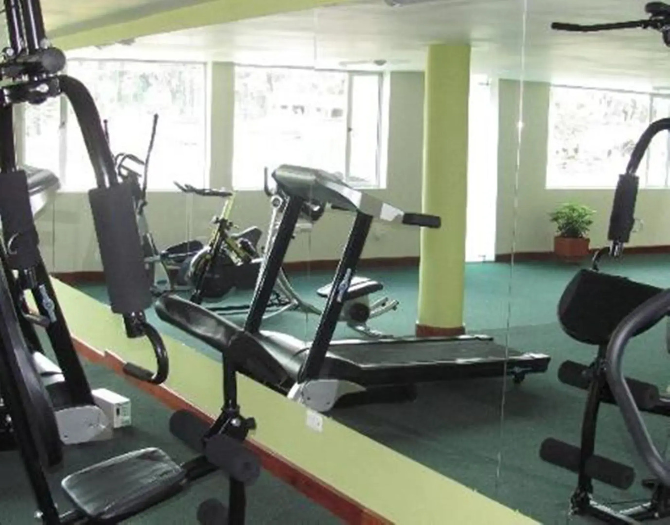 Apartahotel Vincent Suites