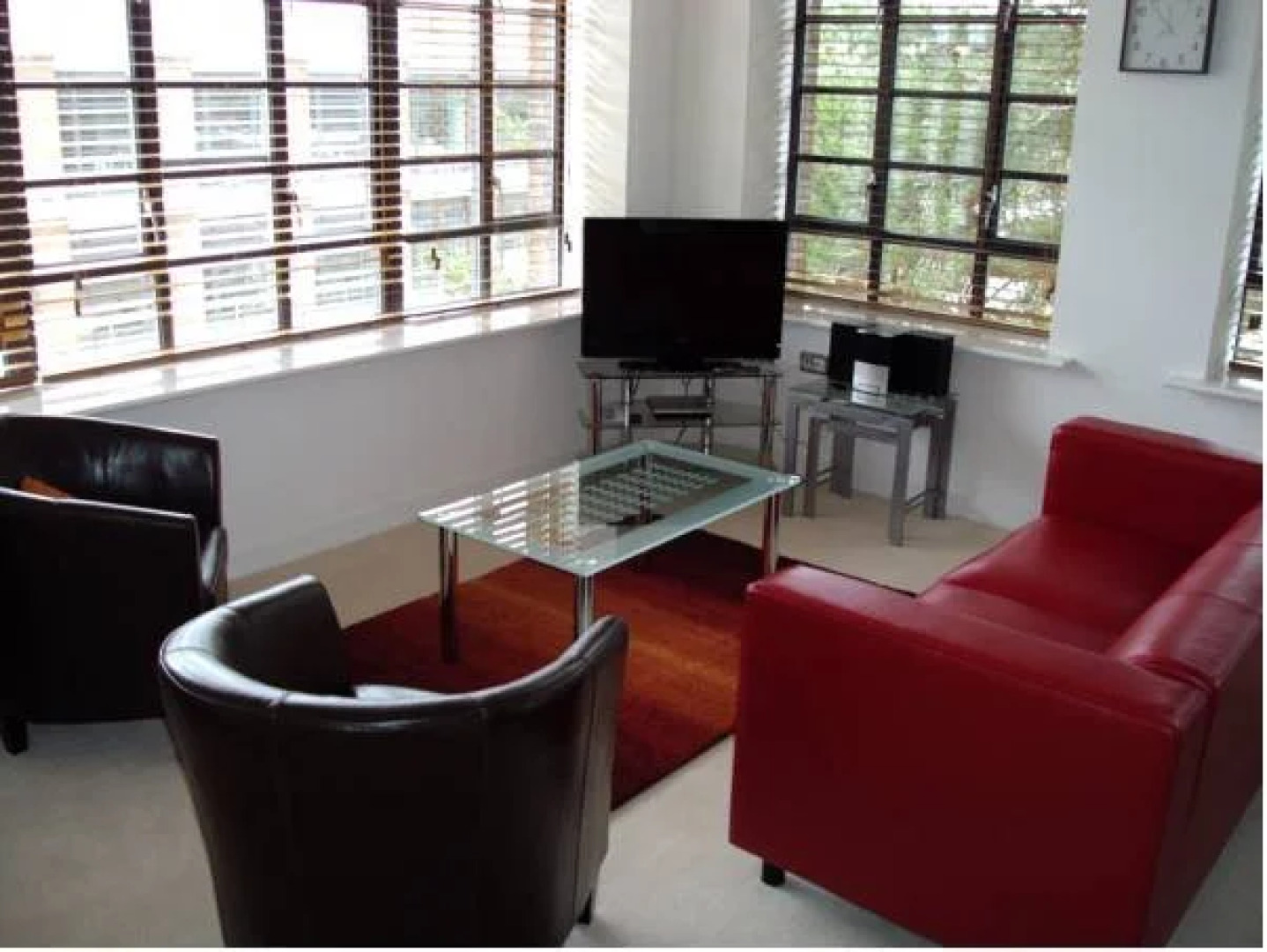 Flexi-Lets@Wallis Square, Farnborough