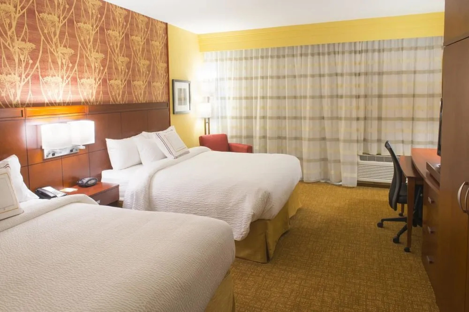 Courtyard Evansville East