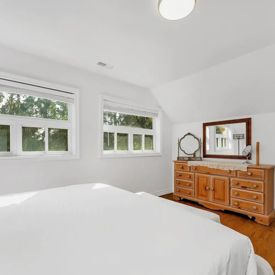 Private 2bdrm Unit With Ensuite Laundry - U5A