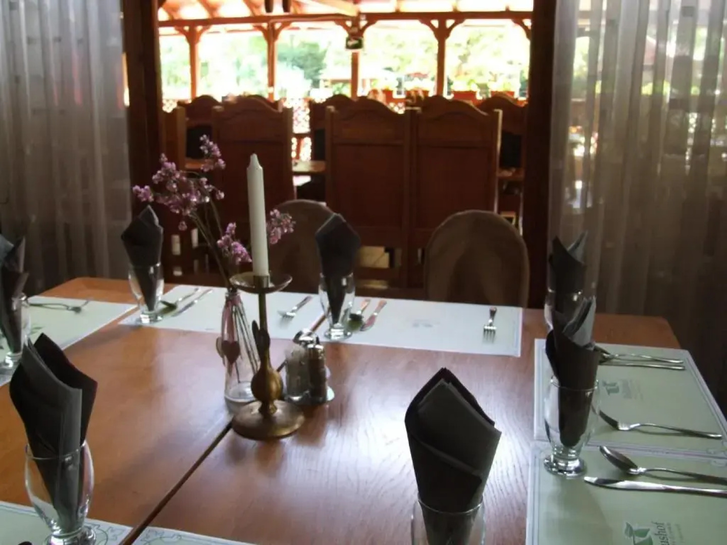 Pollushof Panzió és Étterem