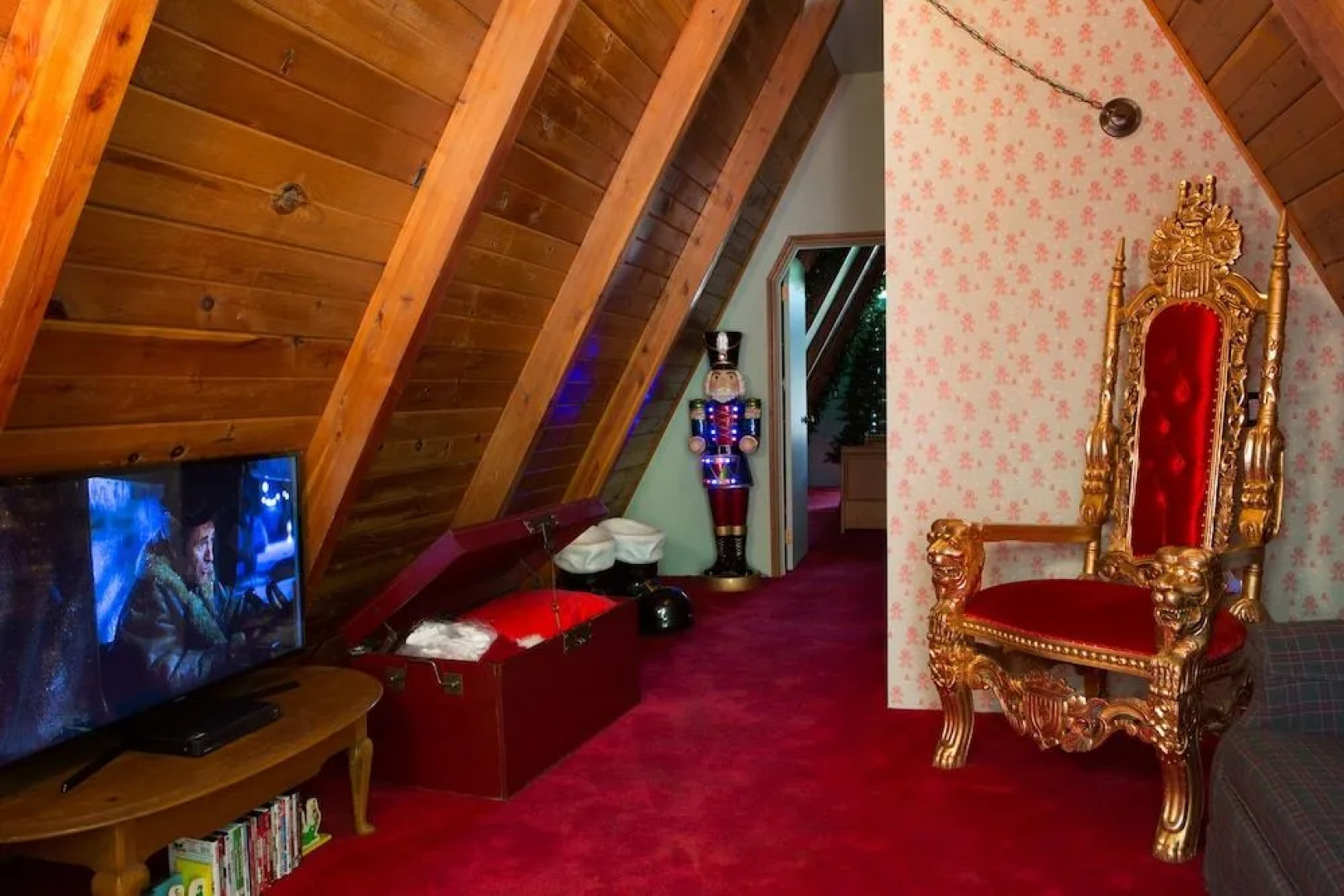 Hicksville Pines Chalets & Motel