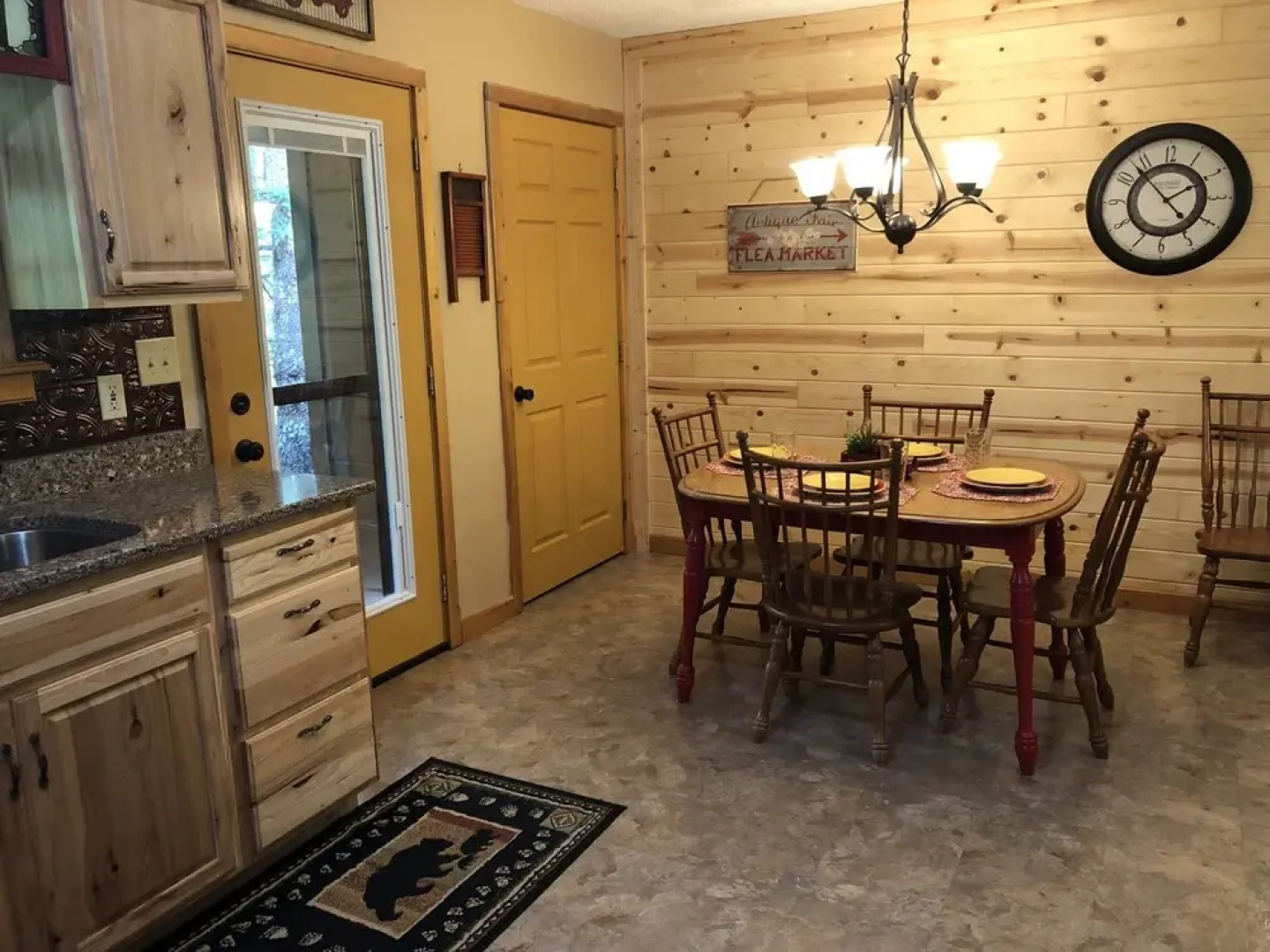 Amazing Dreams 2 Bedroom Cabin by RedAwning