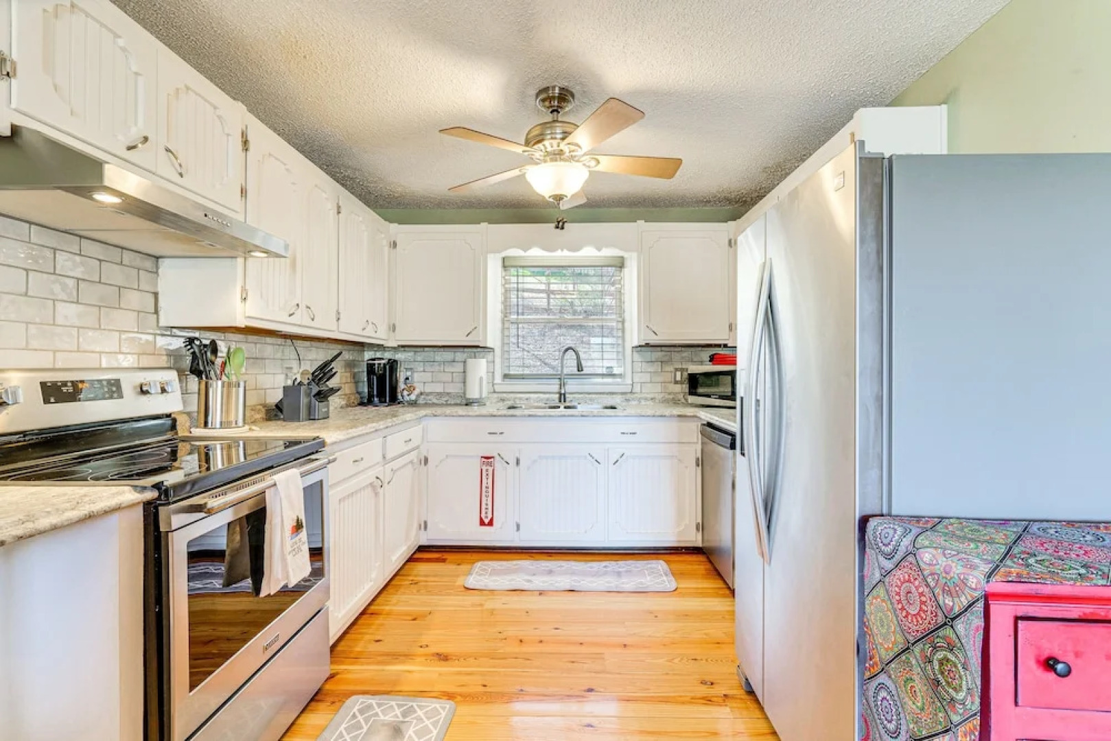 Pet-friendly Hiawassee Cabin w/ Lake Views & Sauna