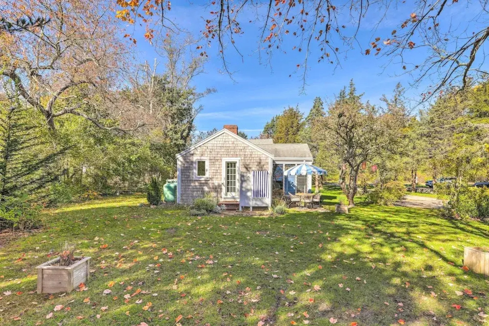 Walkable Dennis Cottage: 'the Blue Scallop'