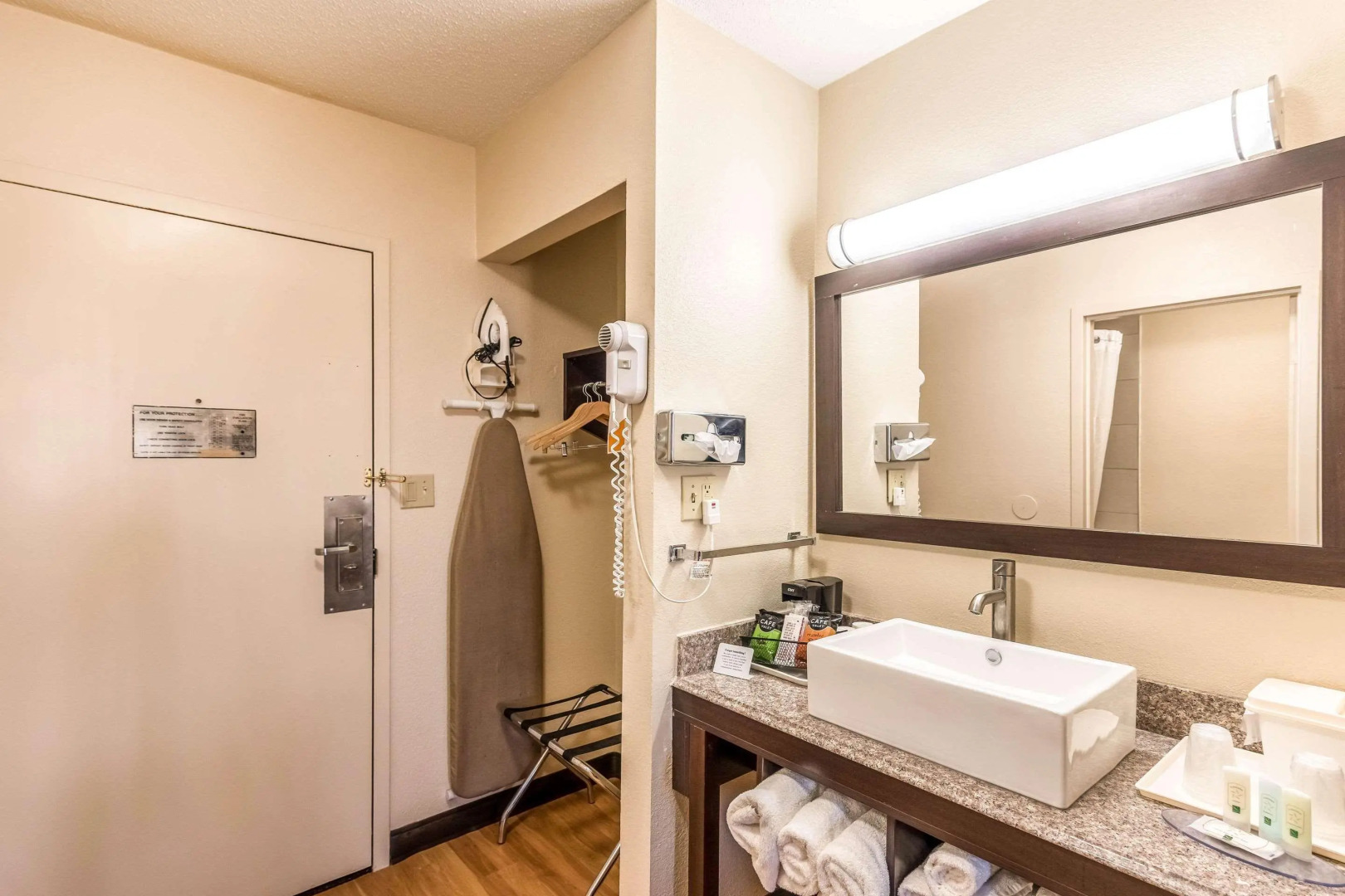 Colby Inn and Suites