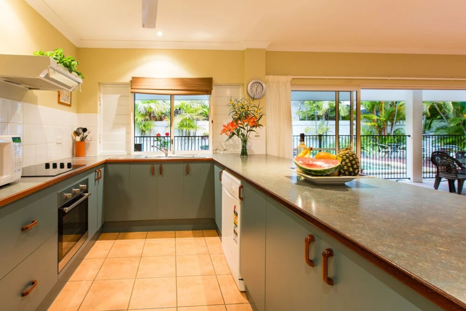 Casa Breeze - Luxury Holiday House