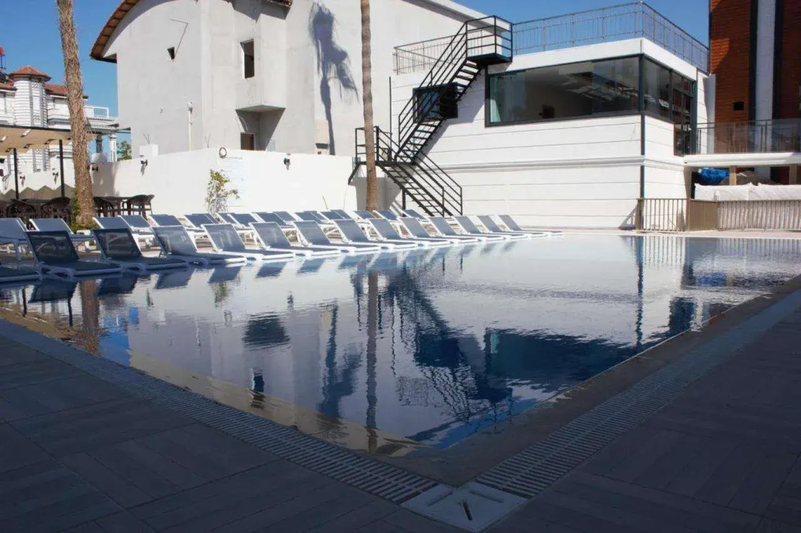 Akalia Suite Hotel & Spa