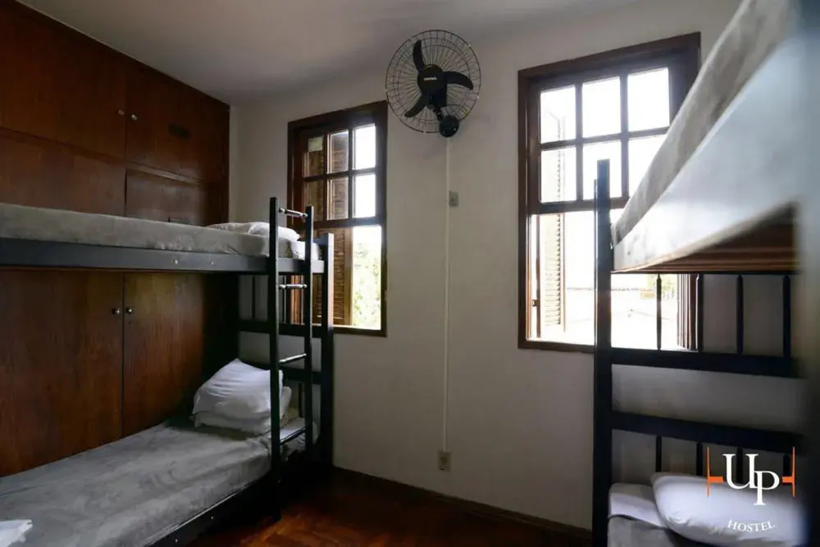 Universidade Pampulha Hostel - H2UP